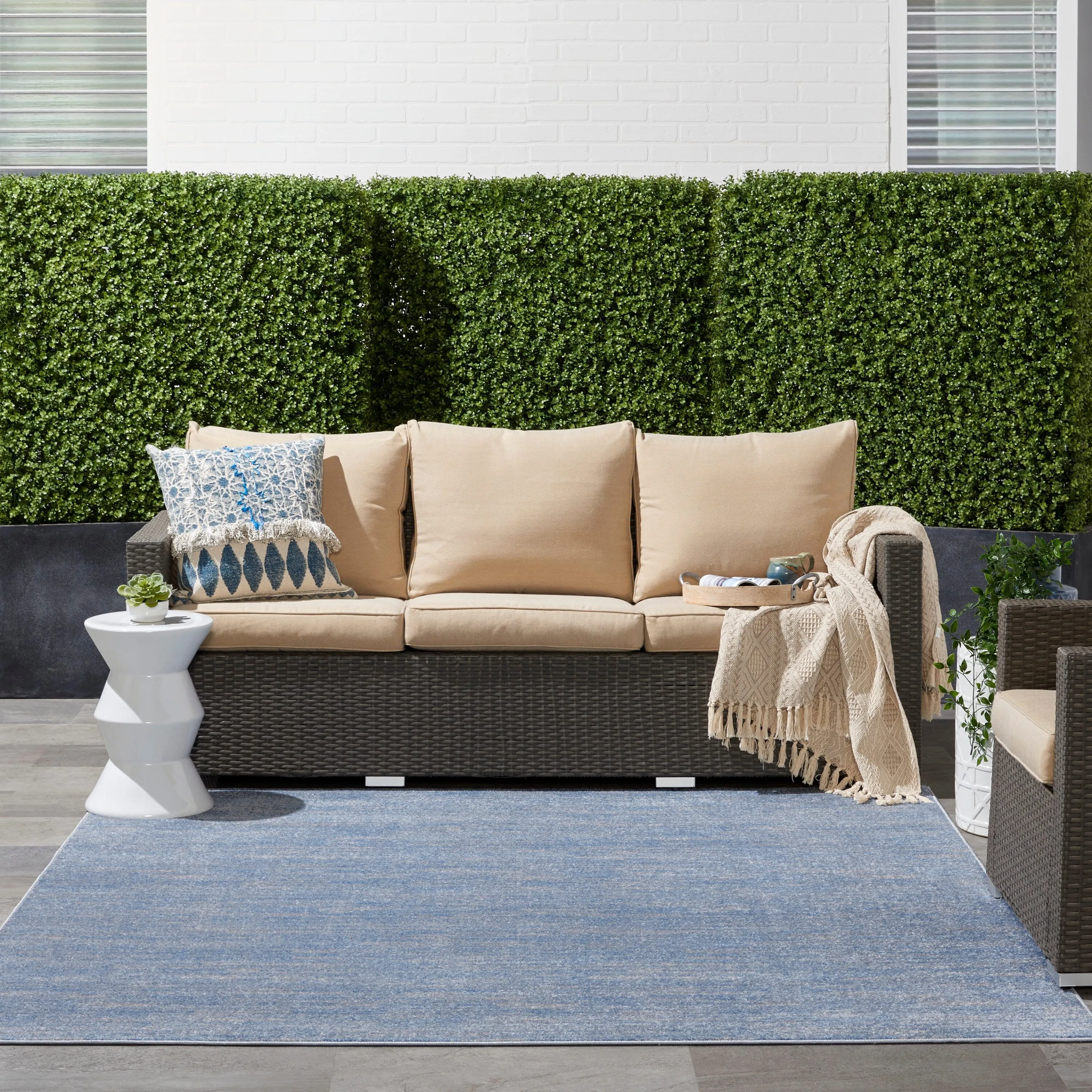 Nourison Essentials Solid Contemporary Indoor/Outdoor Area Rug