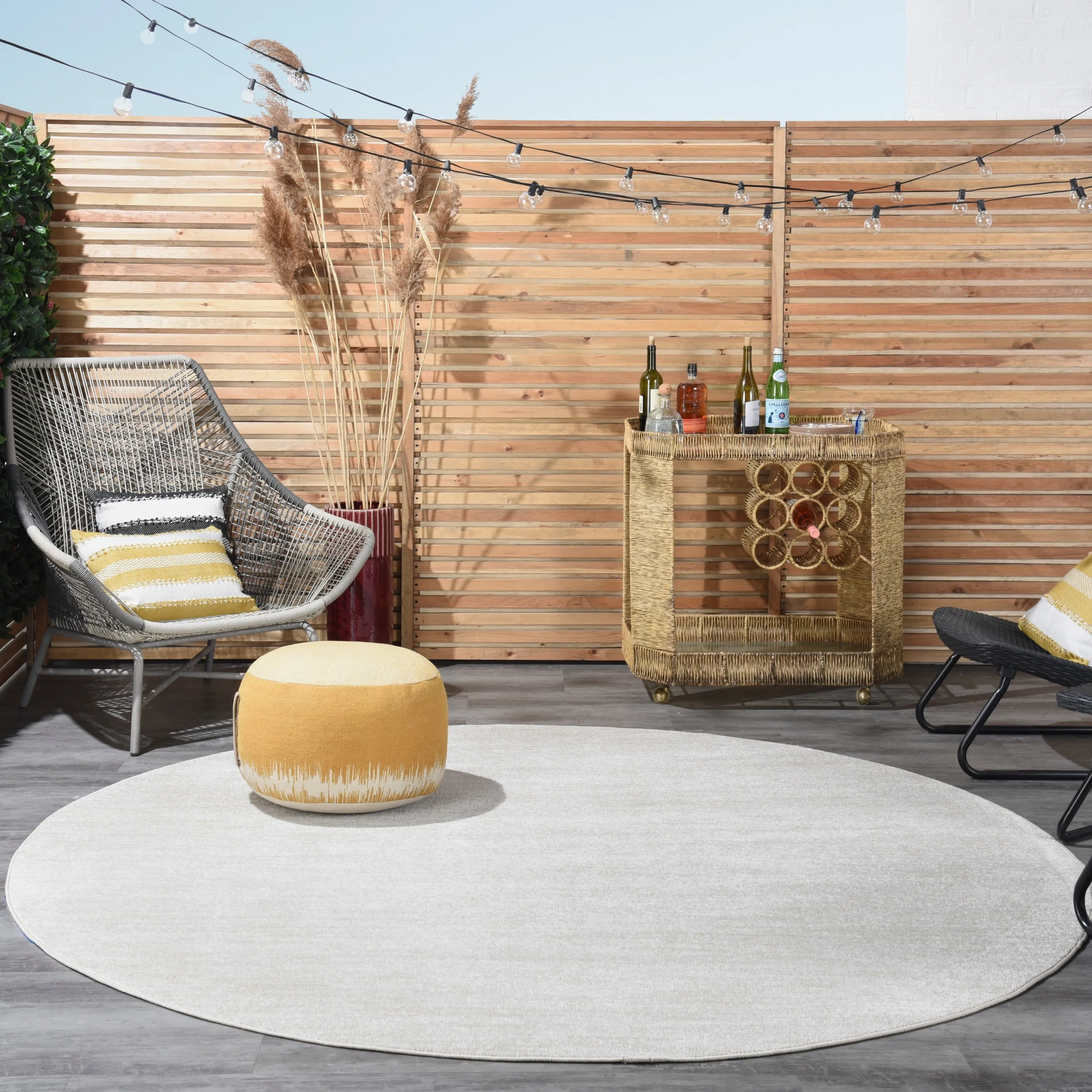 Nourison Essentials Solid Contemporary Indoor/Outdoor Area Rug