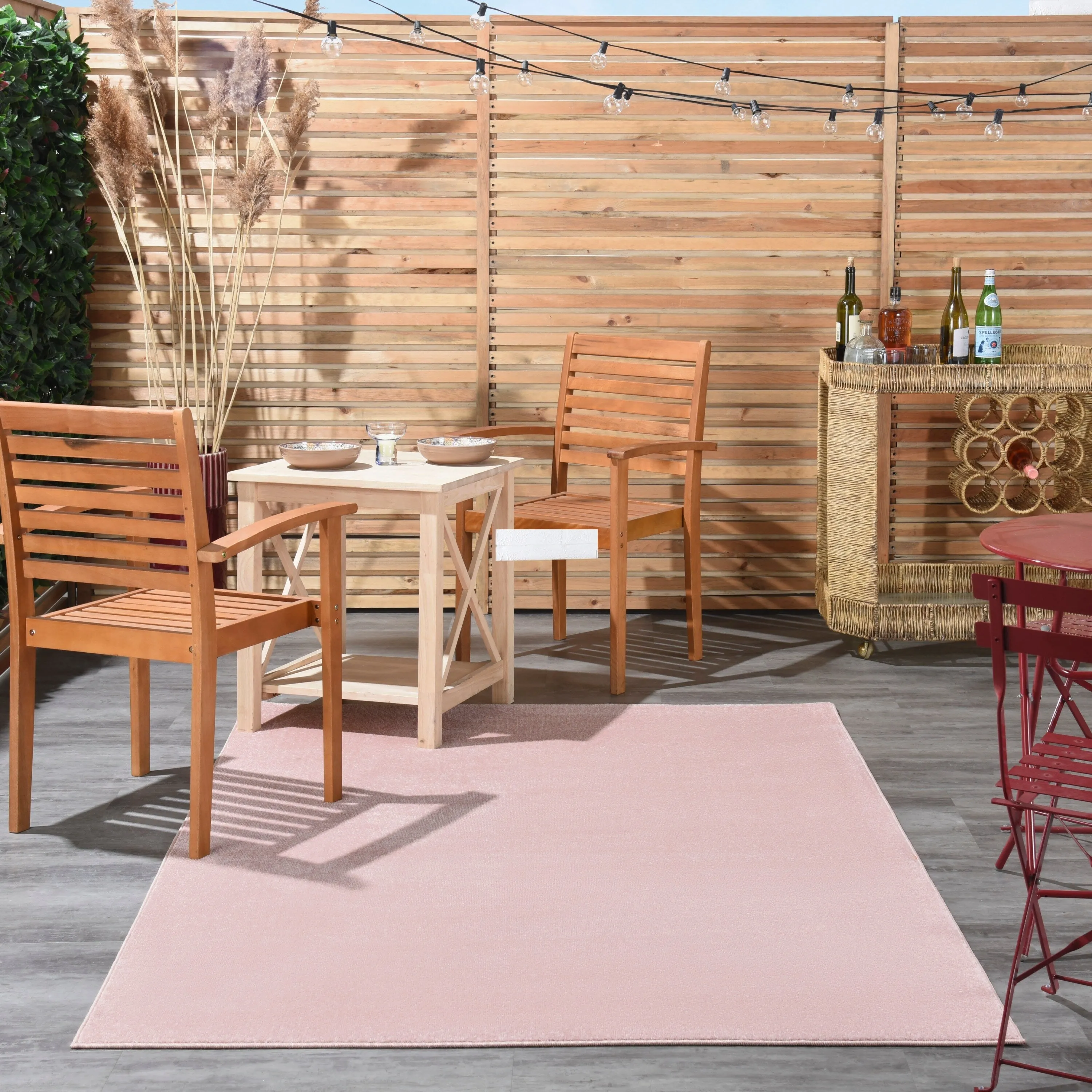 Nourison Essentials Solid Contemporary Indoor/Outdoor Area Rug