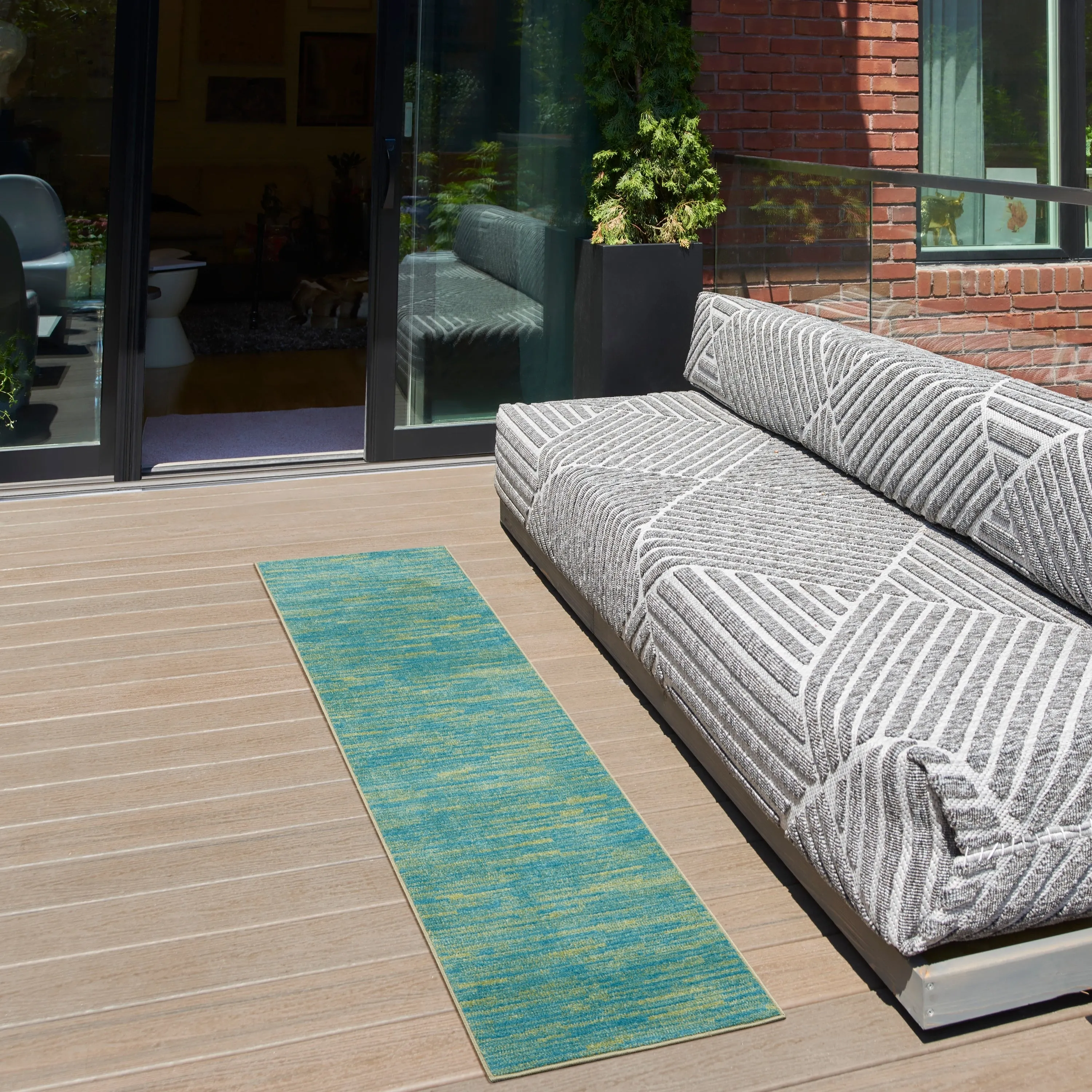 Nourison Essentials Solid Contemporary Indoor/Outdoor Area Rug