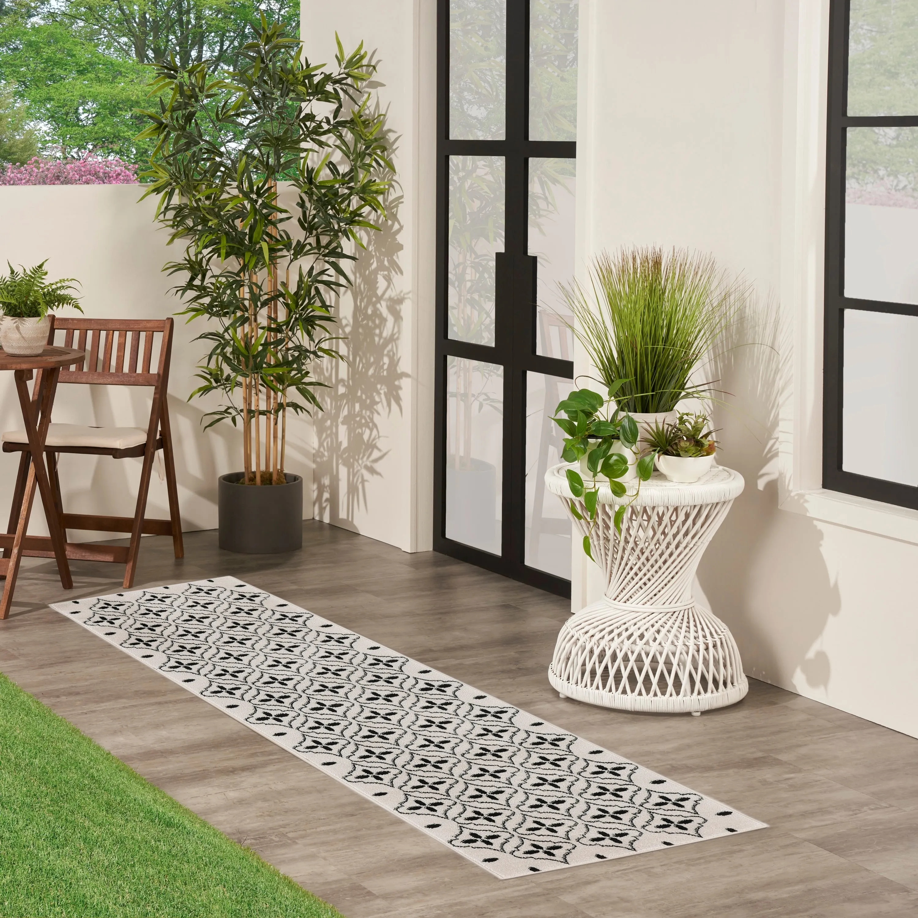 Nourison Sandy Indoor / Outdoor Blue Moroccan Area Rug