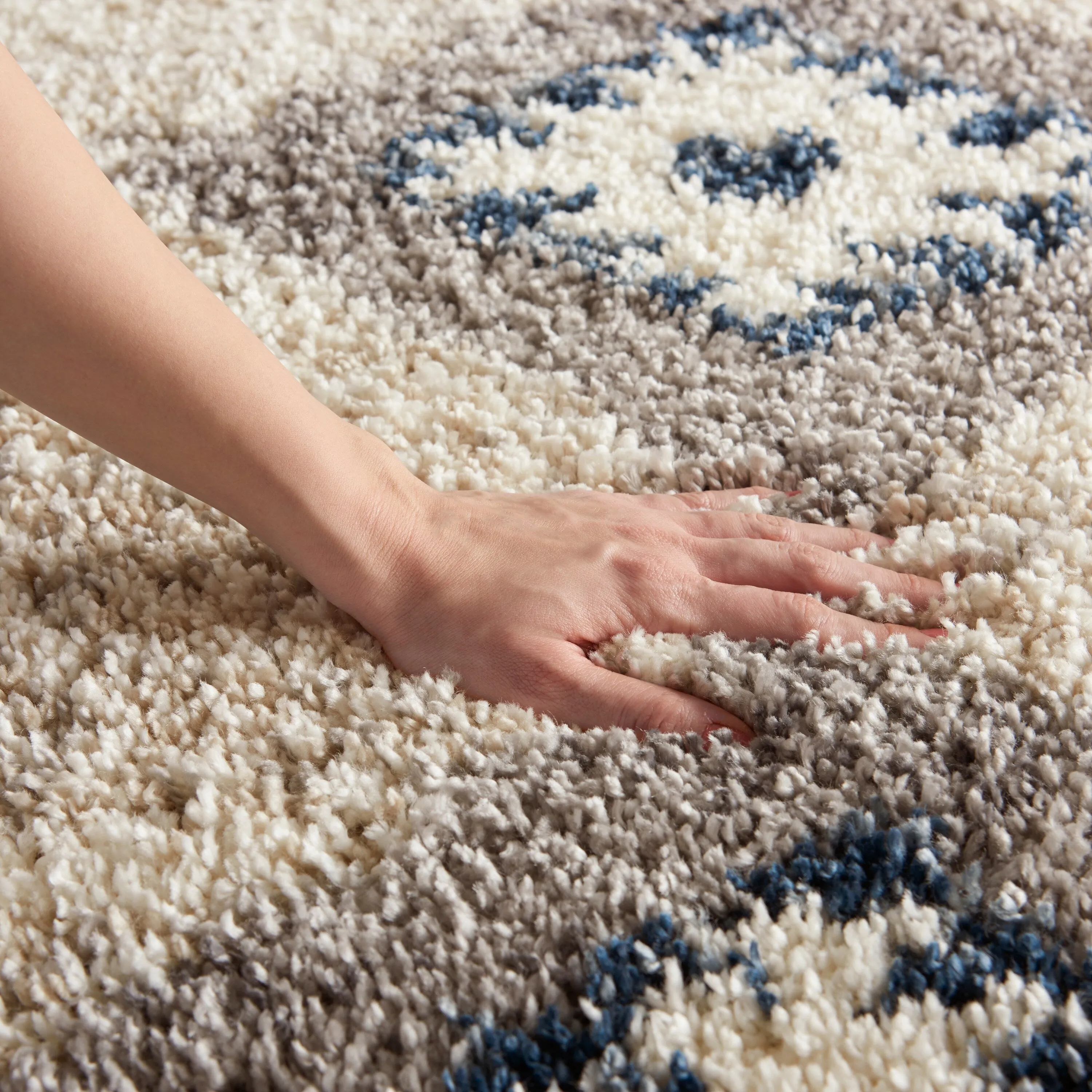 Nourison Scandinavian Geometric Shag Area Rug