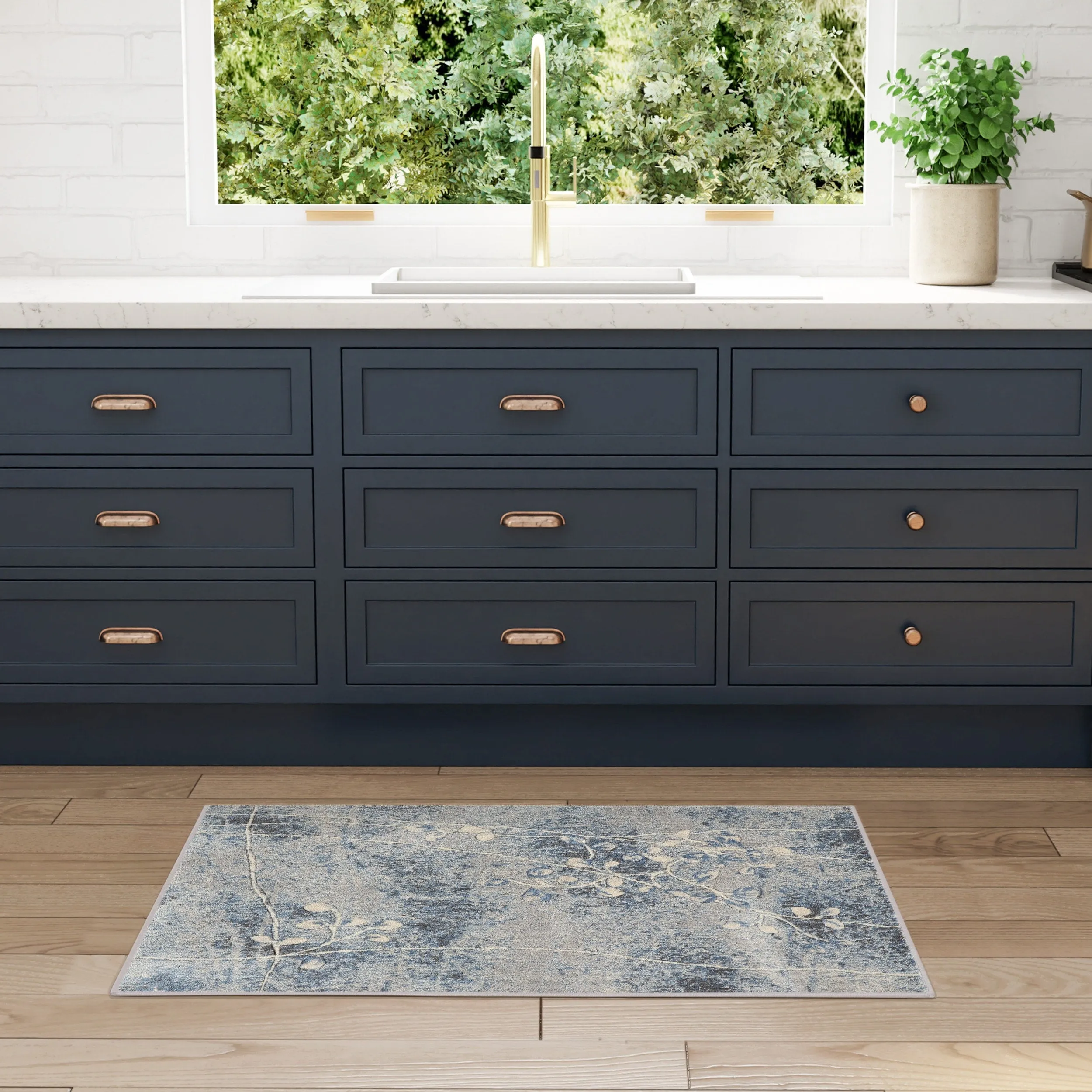 Nourison Susan Contemporary Floral Indoor only Area Rug.