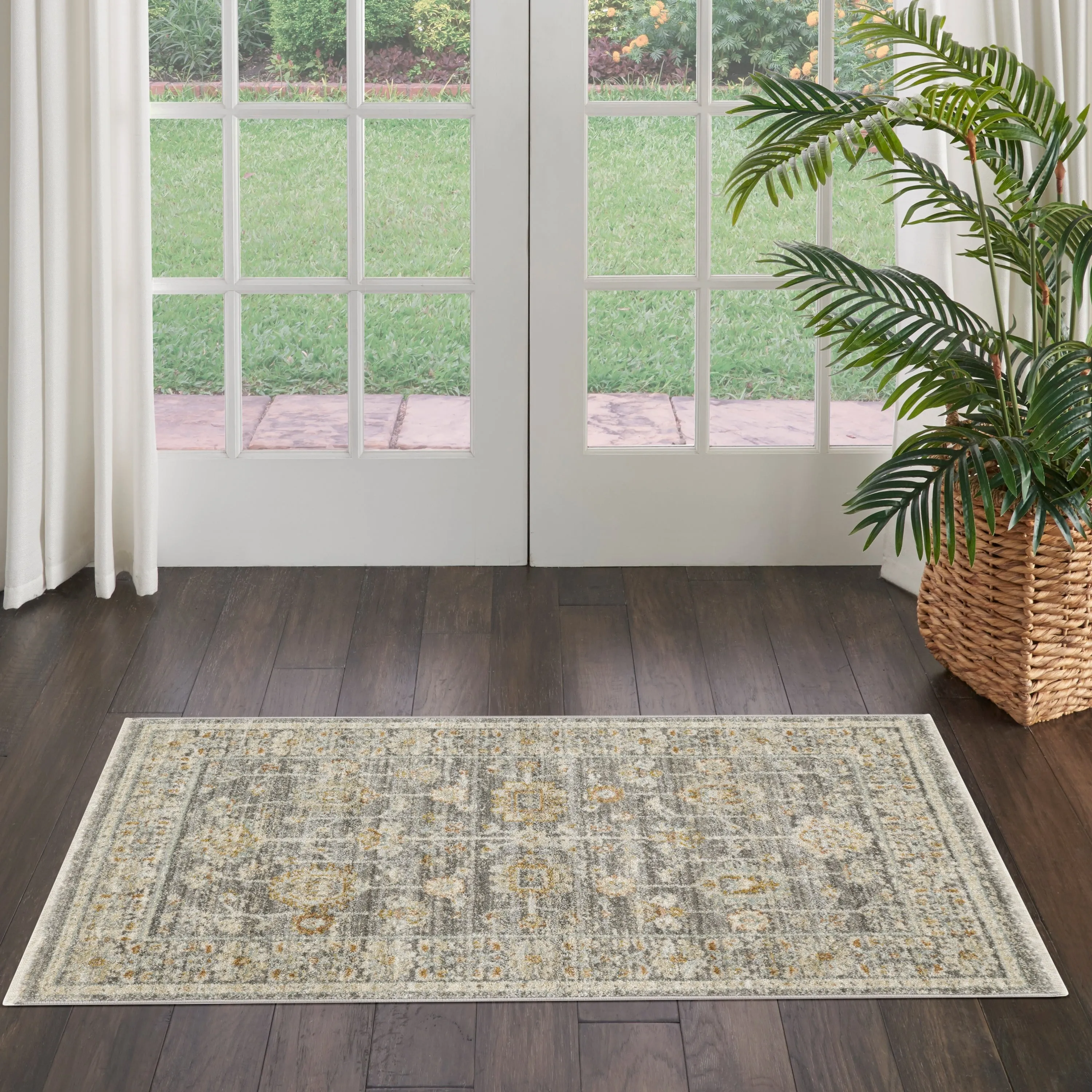 Nourison Traditional Home Indoor Persian Area Rug