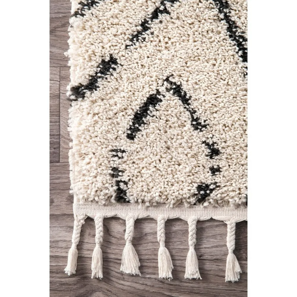 Nuloom Abstract Soft and Plush Moroccan Diamond Shag Tassel Rug