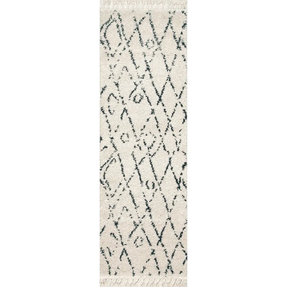 Nuloom Abstract Soft and Plush Moroccan Diamond Shag Tassel Rug