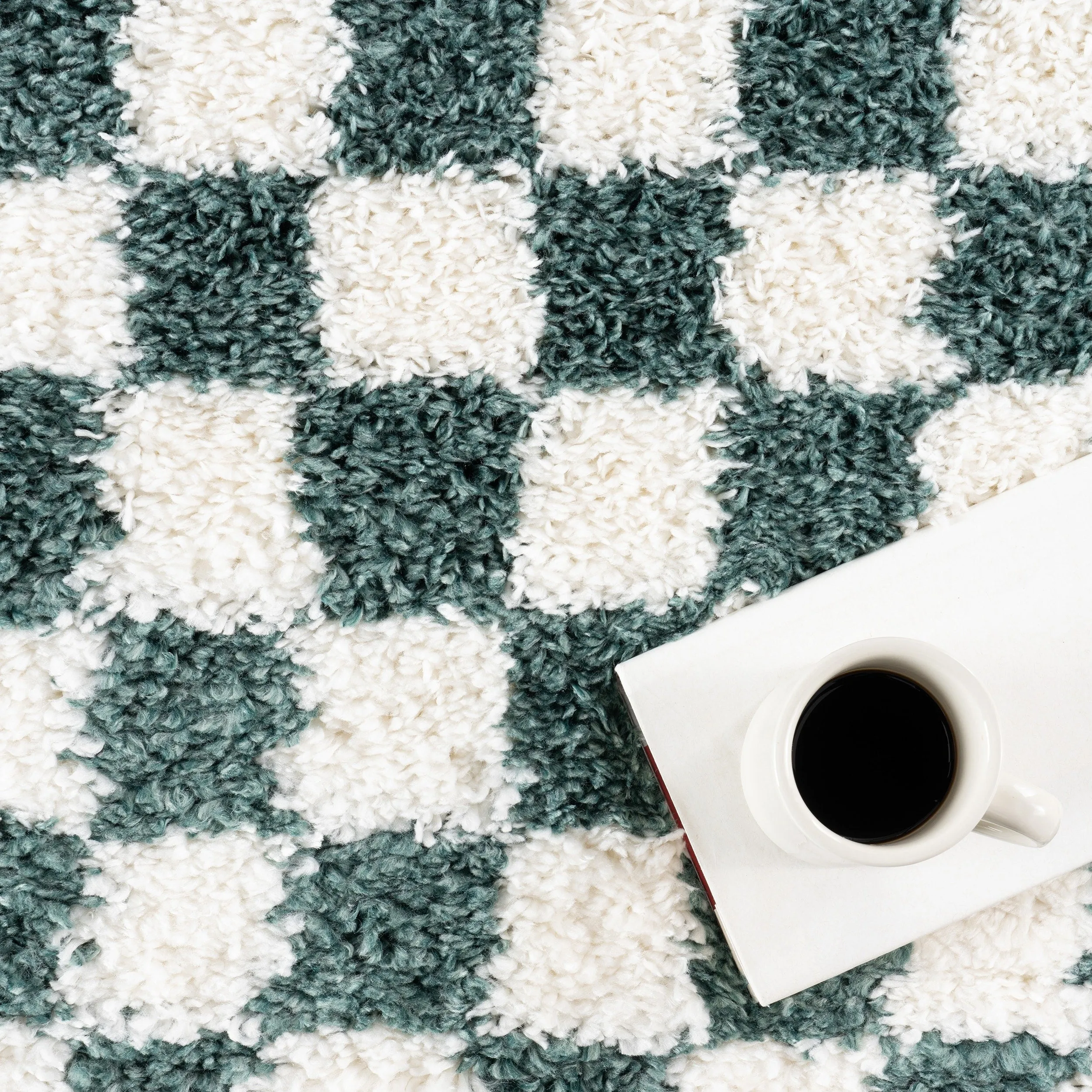Nuloom Adelaide Mid-Century Checkered Shag Area Rug