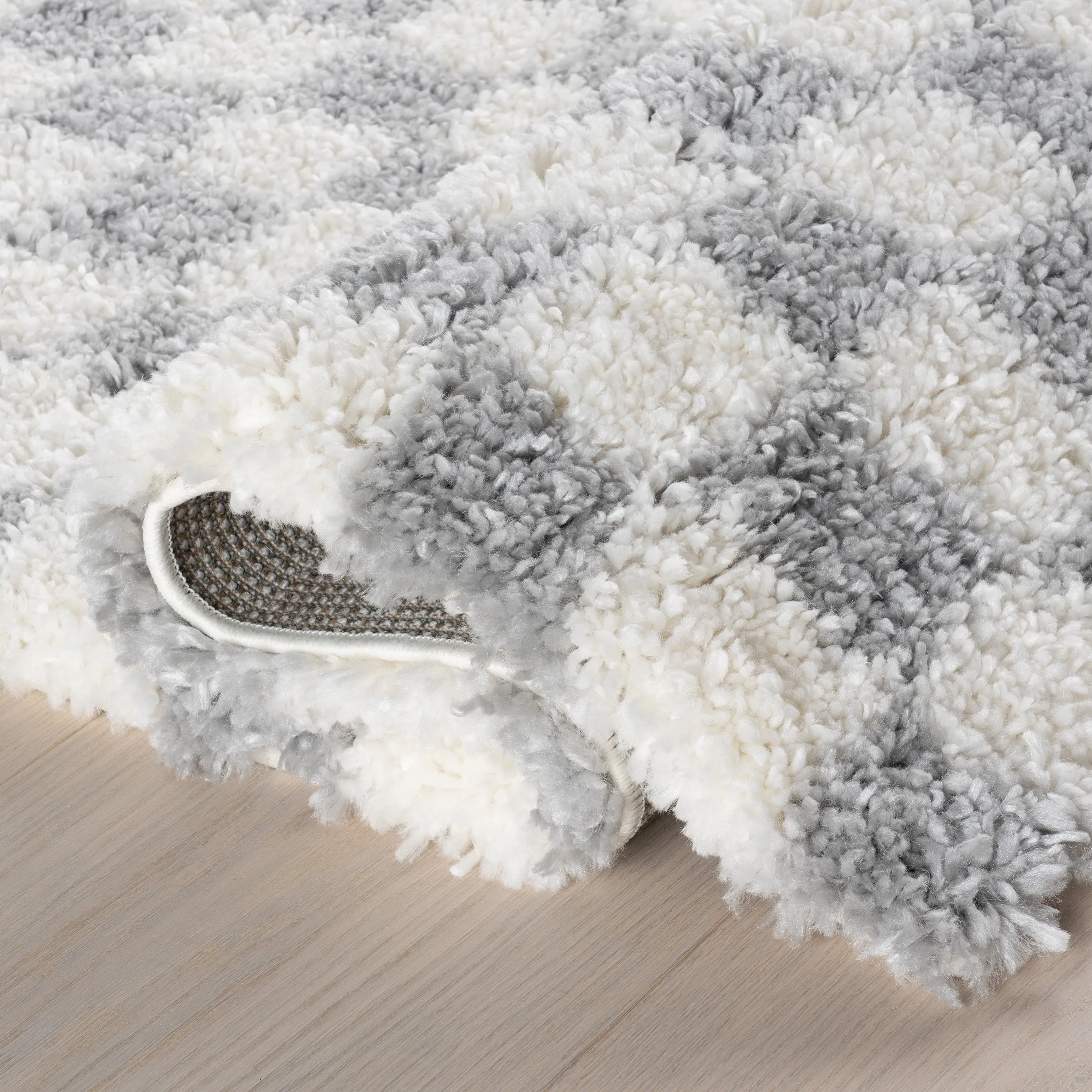 Nuloom Adelaide Mid-Century Checkered Shag Area Rug