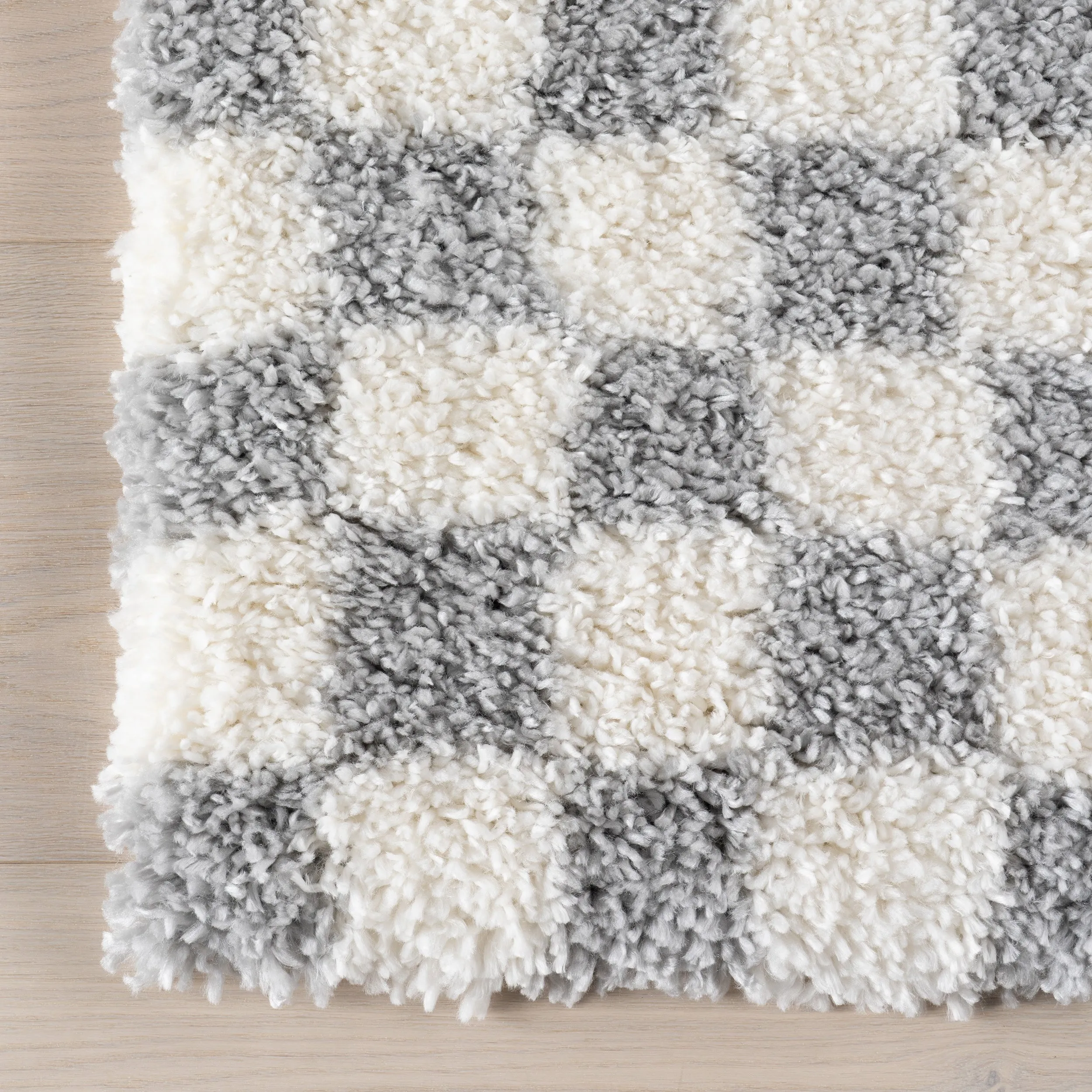 Nuloom Adelaide Mid-Century Checkered Shag Area Rug