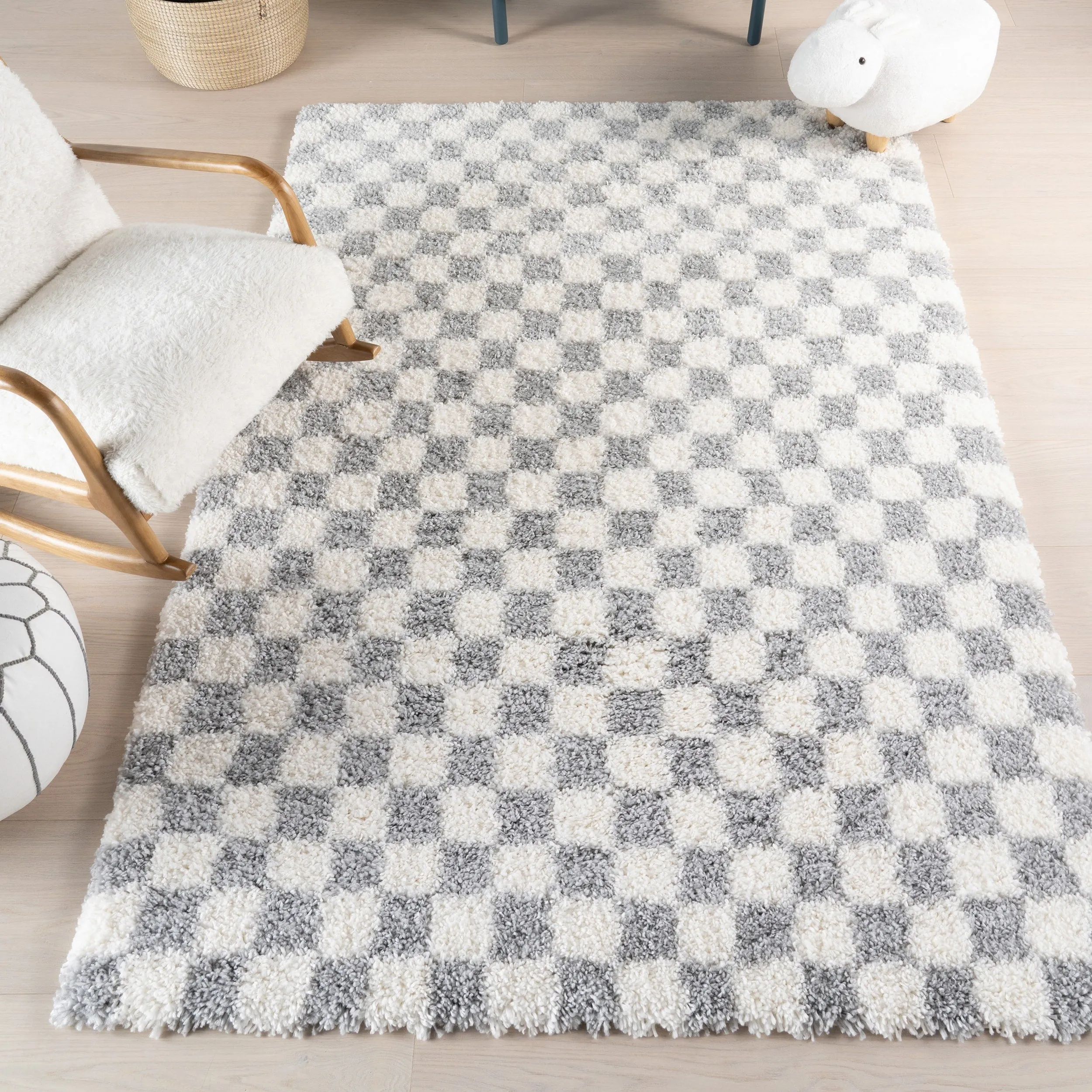 Nuloom Adelaide Mid-Century Checkered Shag Area Rug