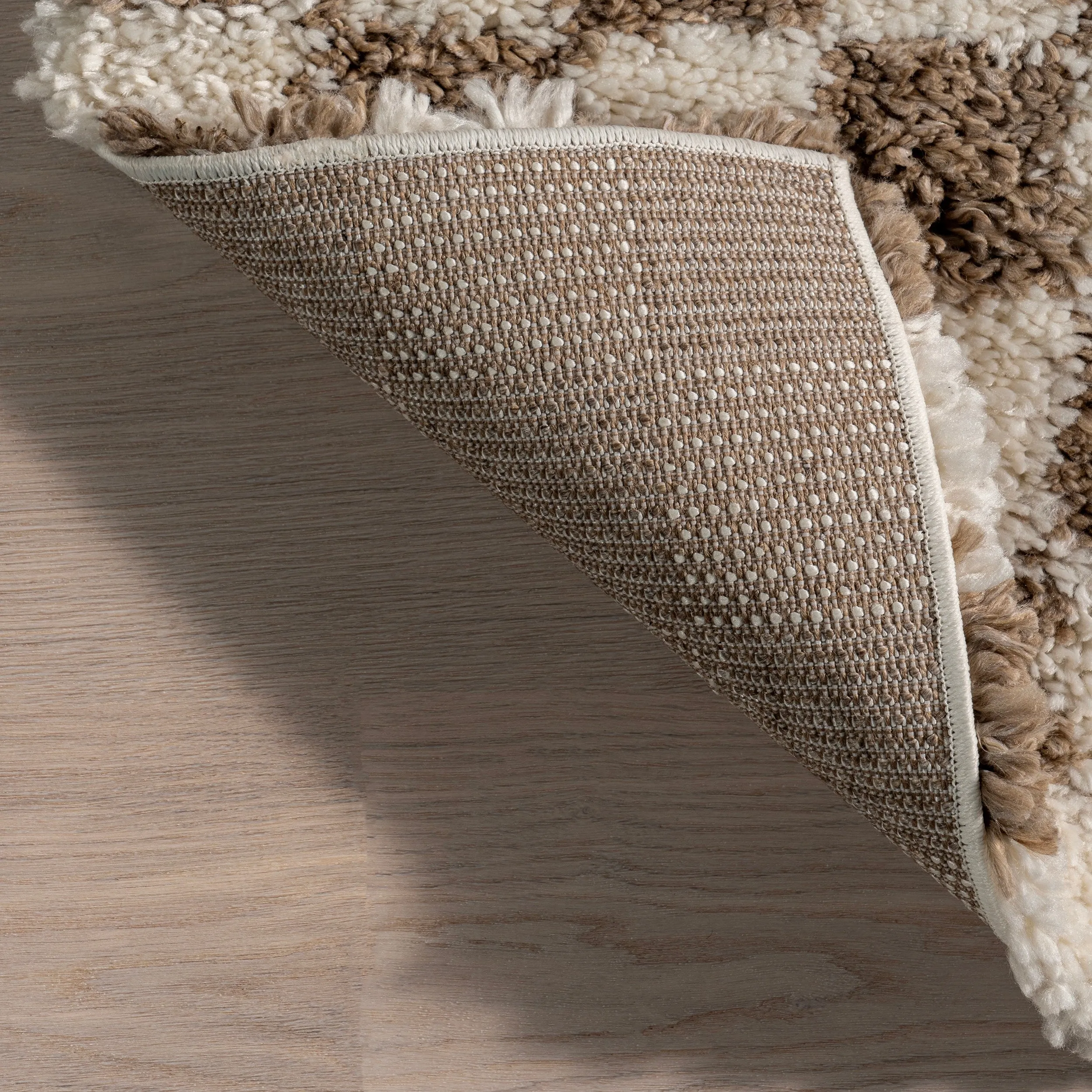 Nuloom Adelaide Mid-Century Checkered Shag Area Rug