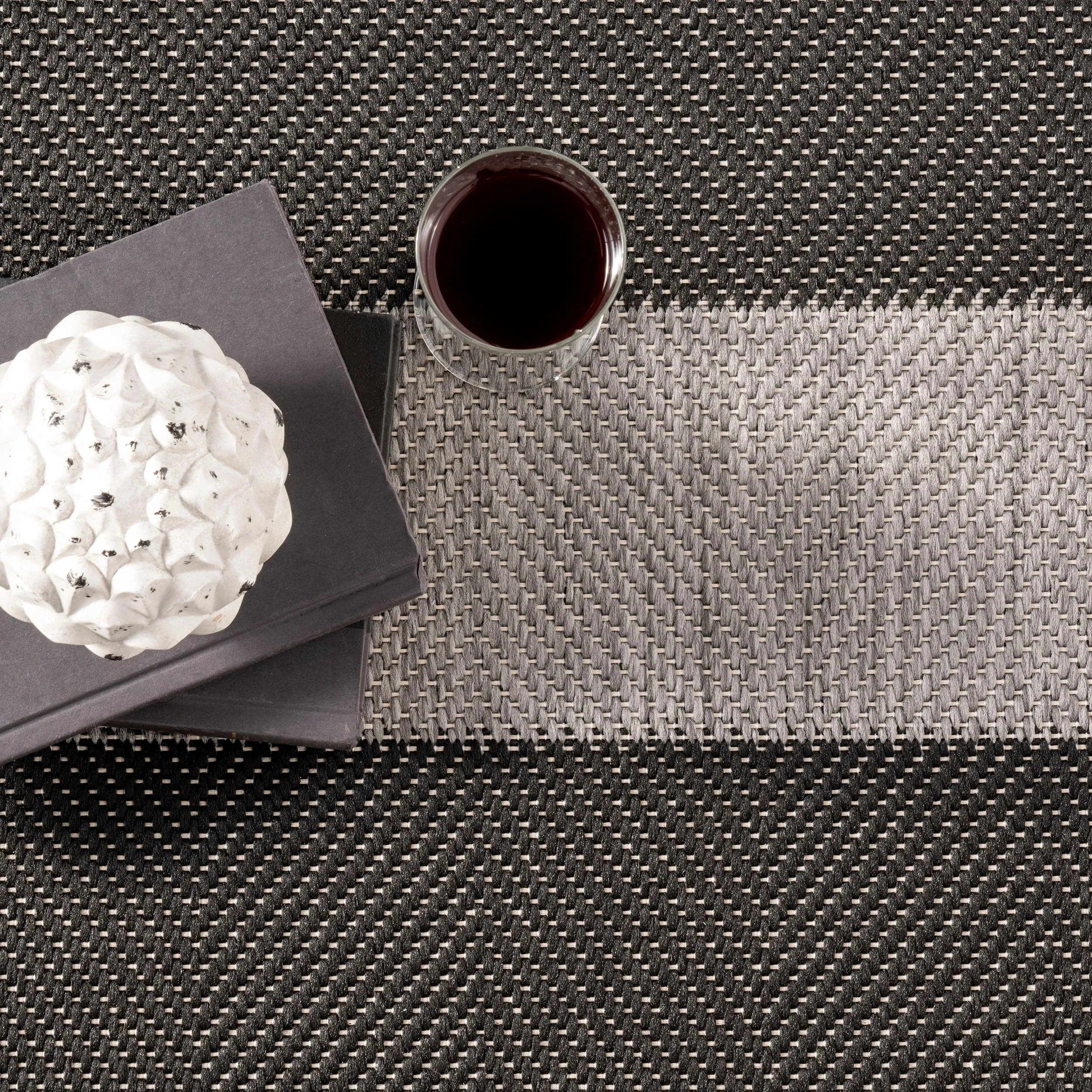 Nuloom Alexis Striped Indoor/Outdoor Area Rug