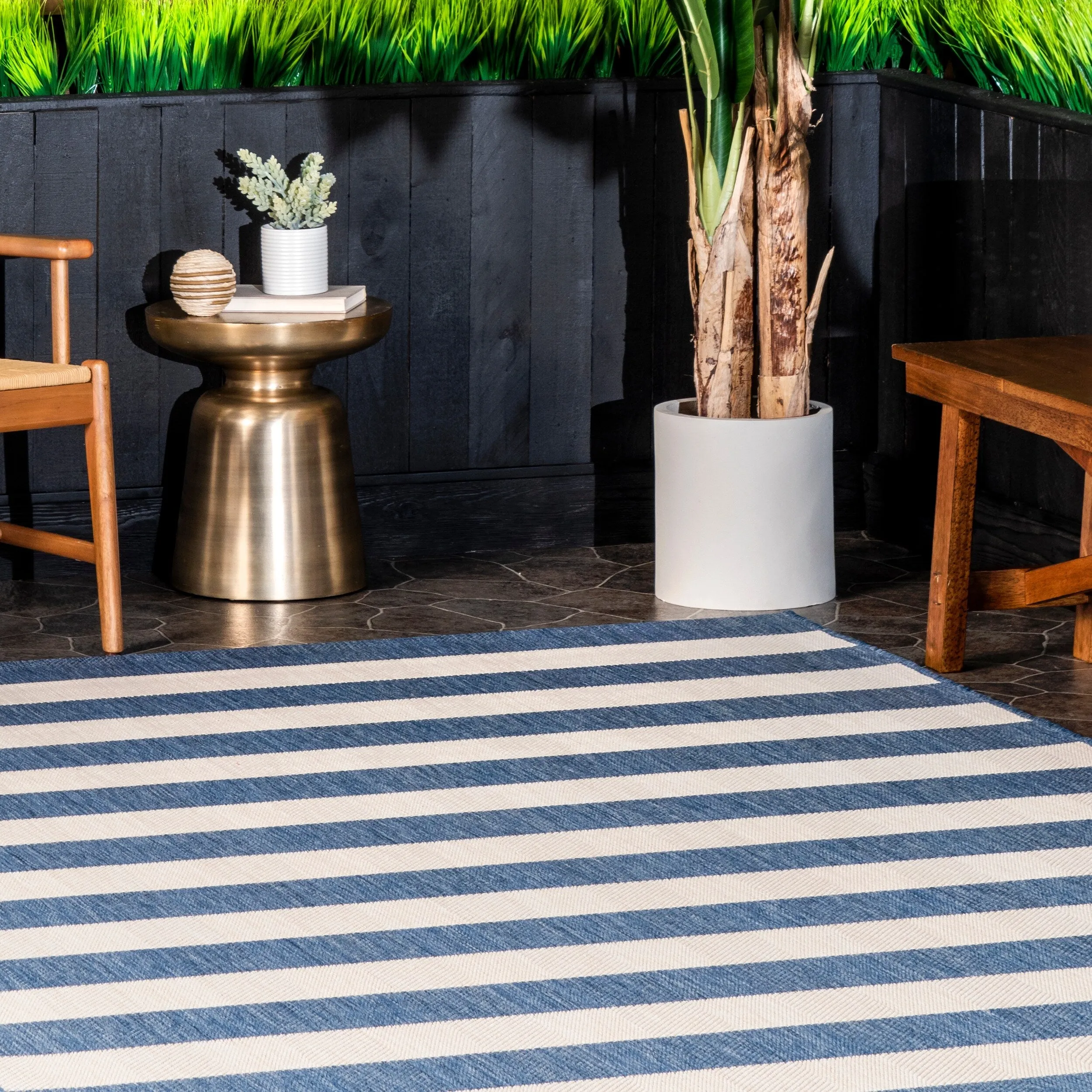 Nuloom Alexis Striped Indoor/Outdoor Area Rug
