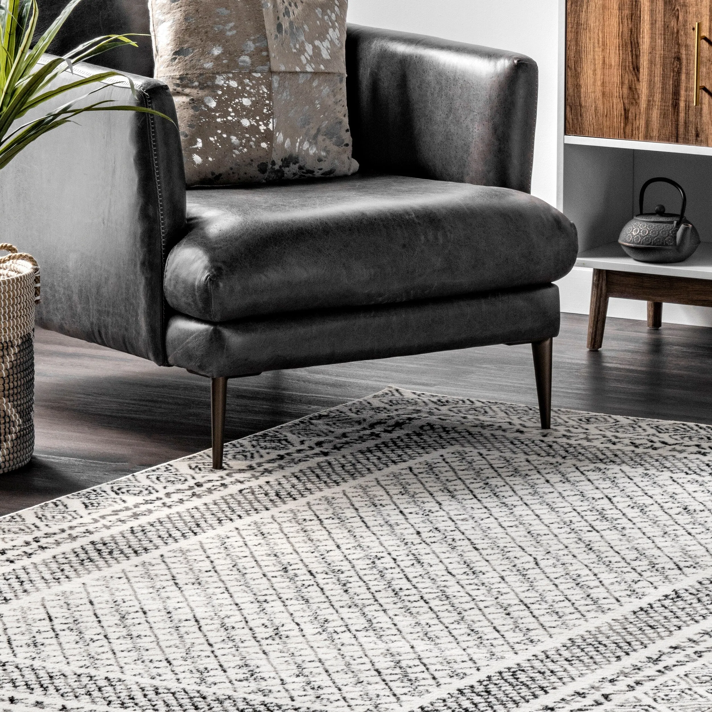 Nuloom Arabella Contemporary Bordered Area Rug