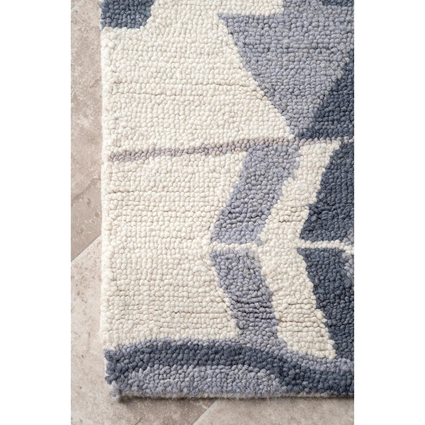 Nuloom Aurora Geometric Wool Area Rug