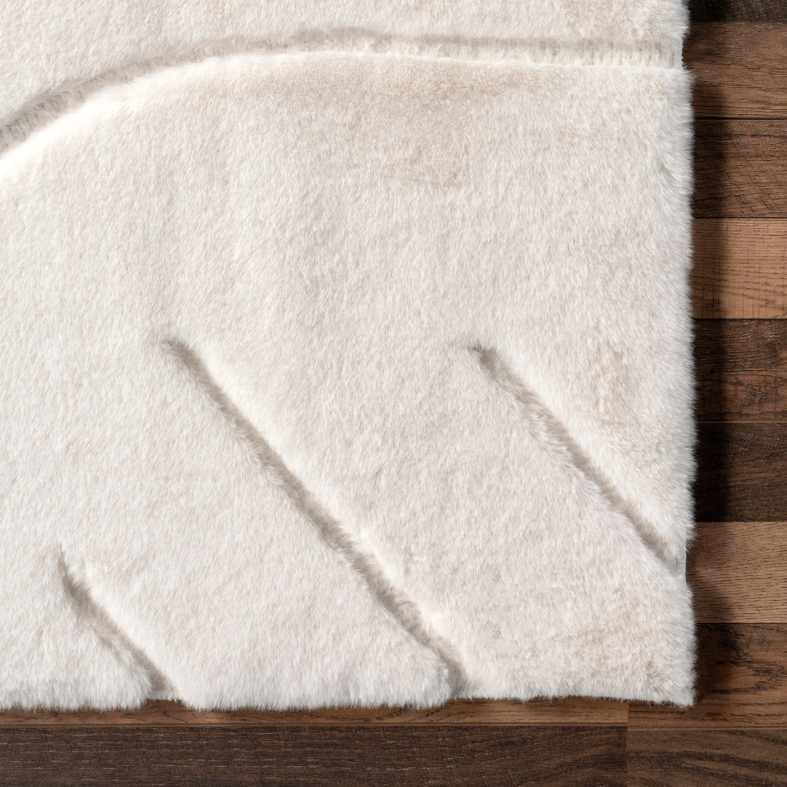 Nuloom Camari SuperiorWash Contemorary Faux Rabbit Machine Washable Area Rug