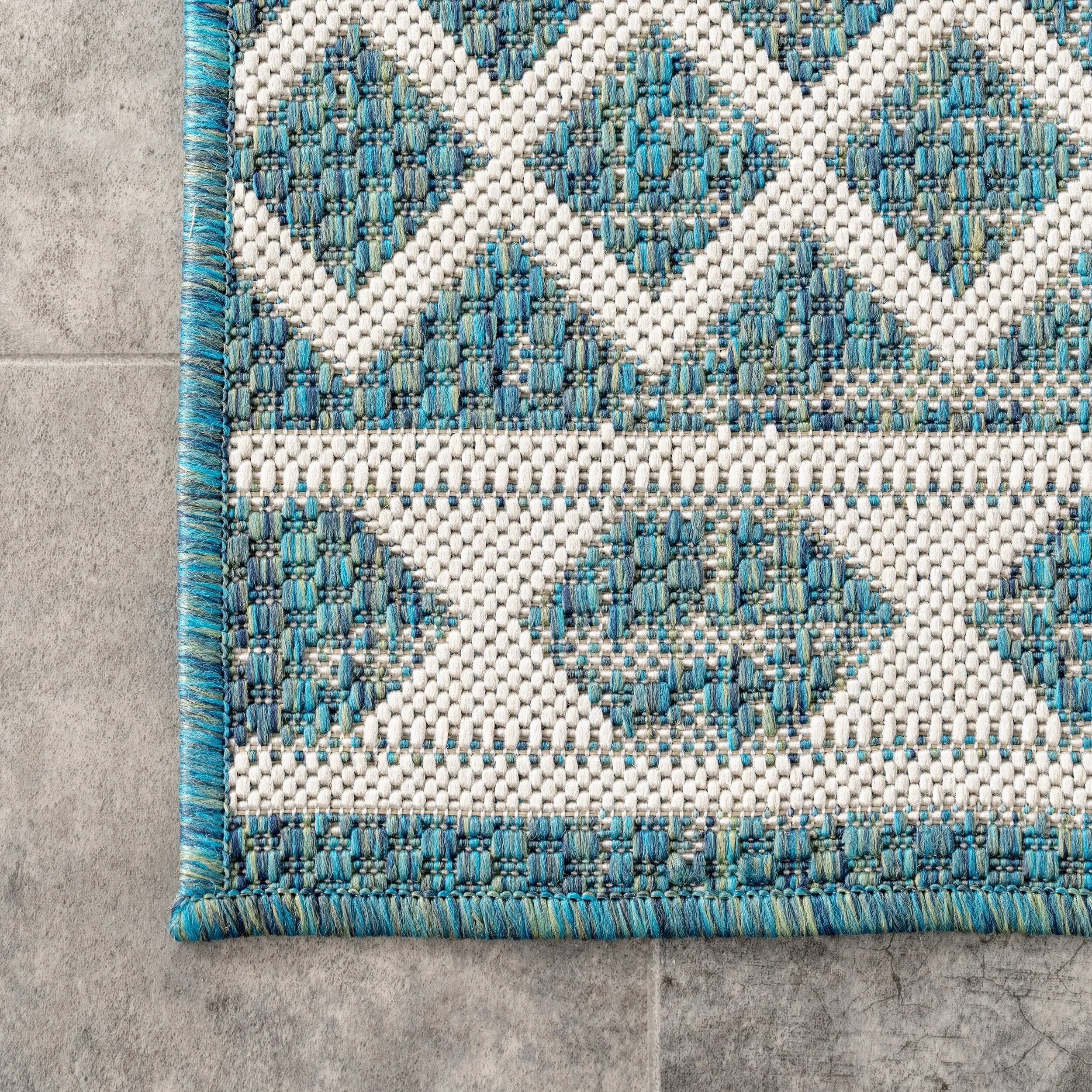 Nuloom Cari Moroccan Tribal Indoor/Outdoor Area Rug