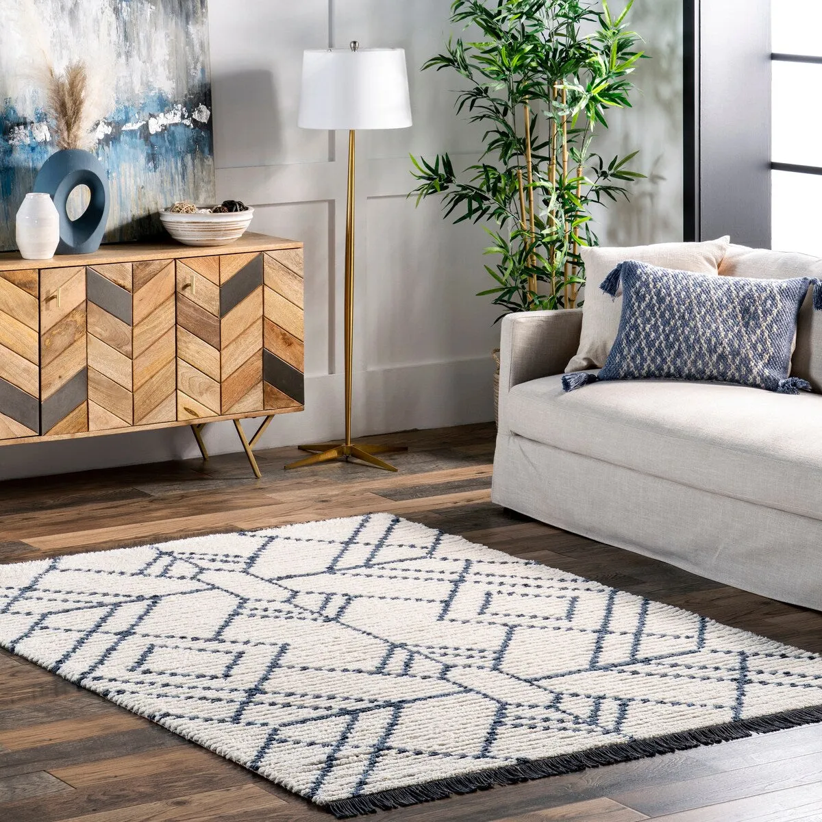 Nuloom Carlina Geometric Shag Fringe Area Rug