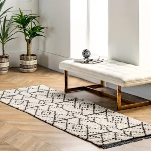 Nuloom Carlina Geometric Shag Fringe Area Rug