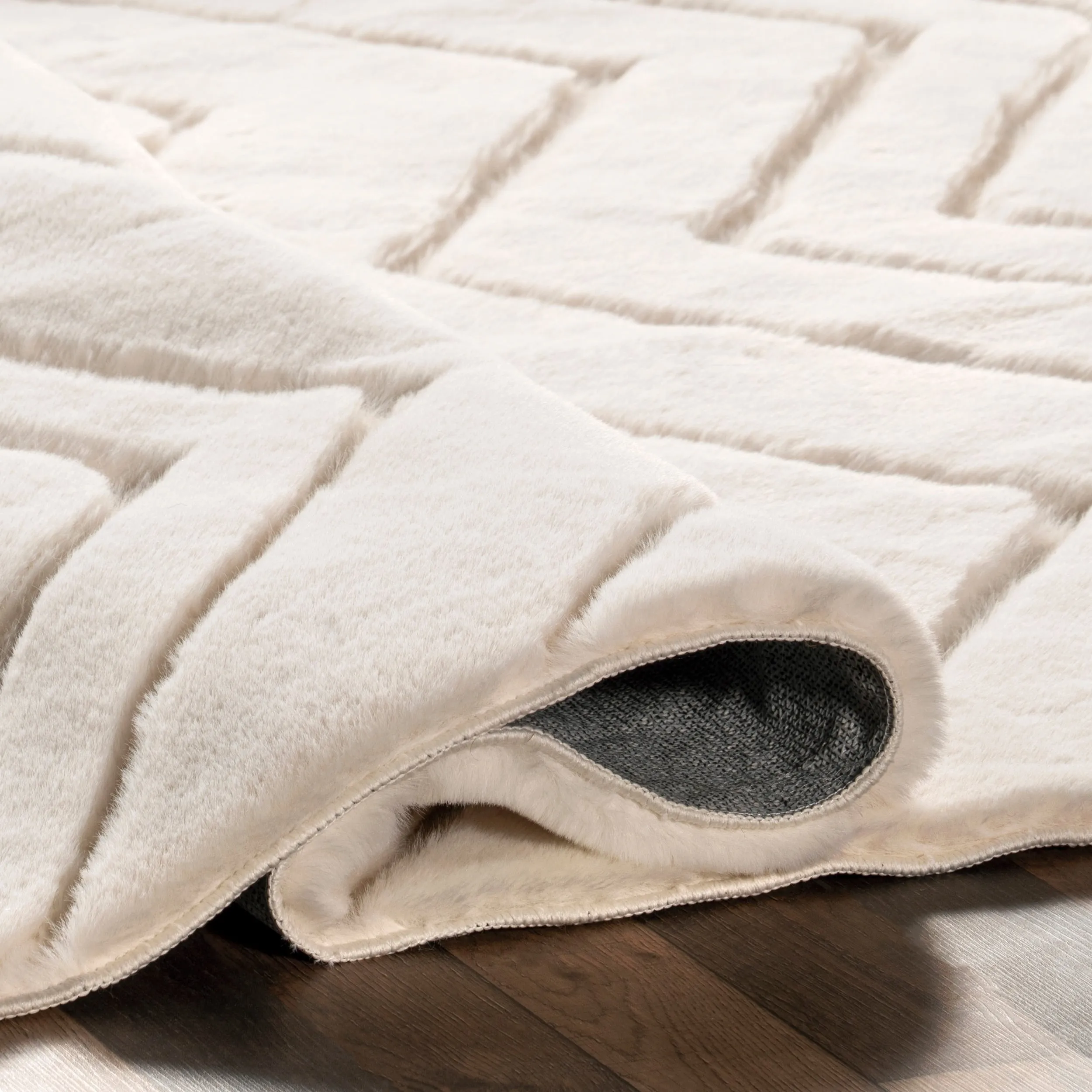Nuloom Chevron SuperiorWash Faux Rabbit Machine Washable Area Rug