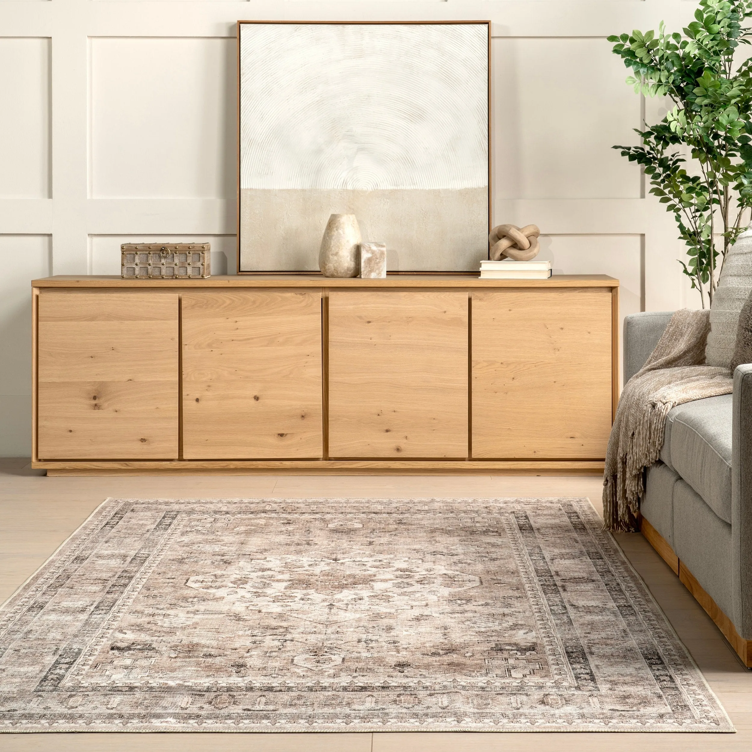 Nuloom Delisa Vintage Stain-Resistant Machine Washable Area Rug