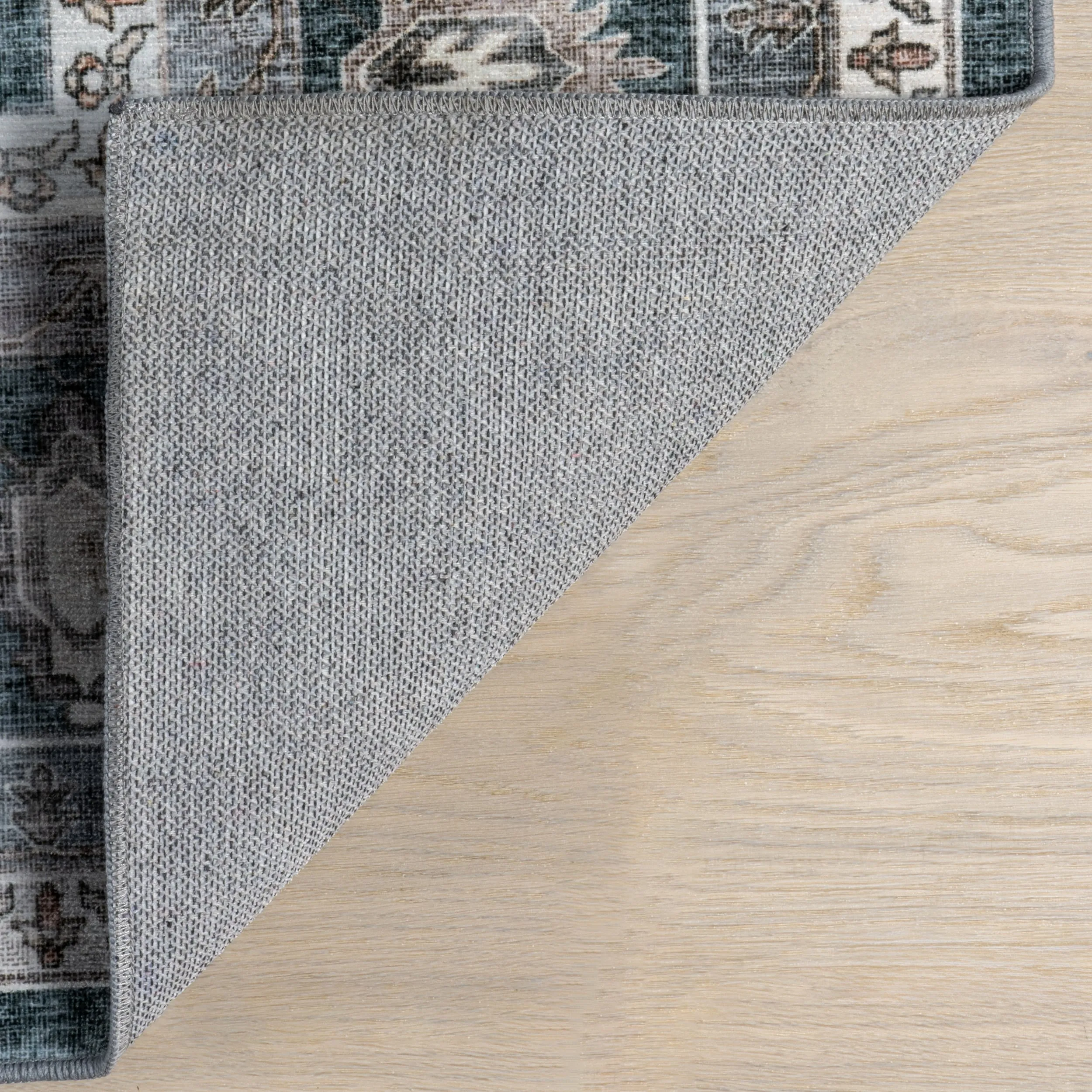 Nuloom Delisa Vintage Stain-Resistant Machine Washable Area Rug