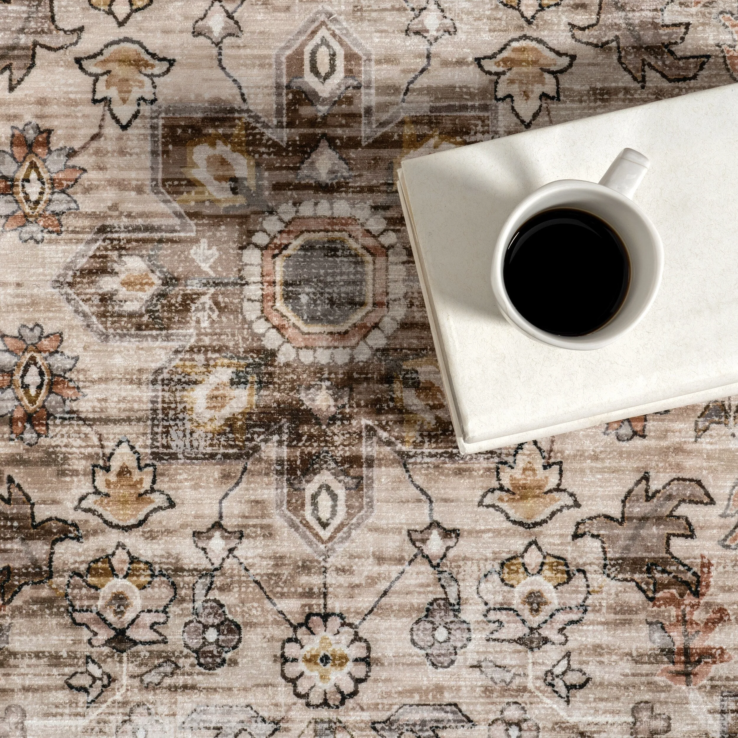 Nuloom Delisa Vintage Stain-Resistant Machine Washable Area Rug