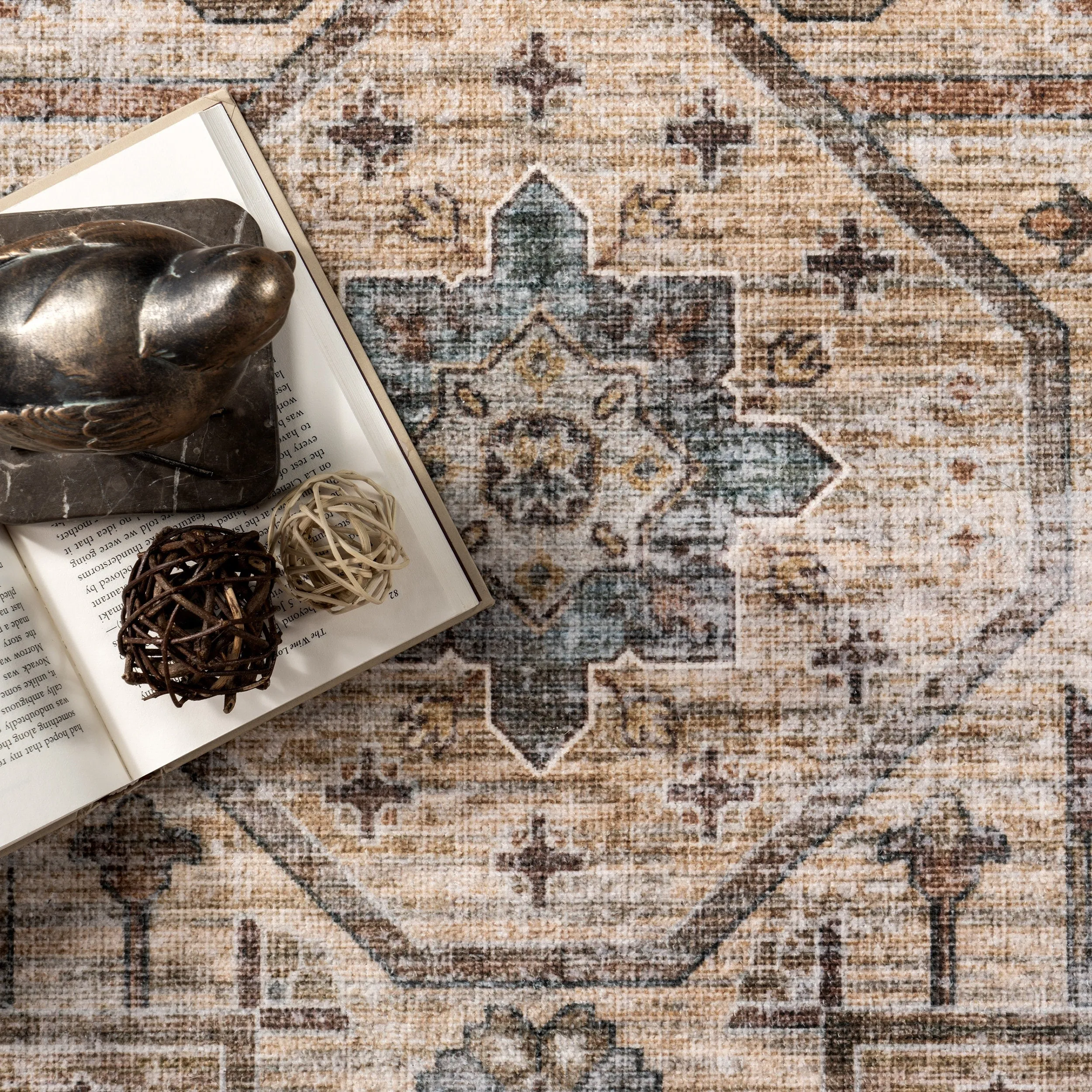 Nuloom Devin SpinClean Machine Washable Vintage Medallion Area Rug