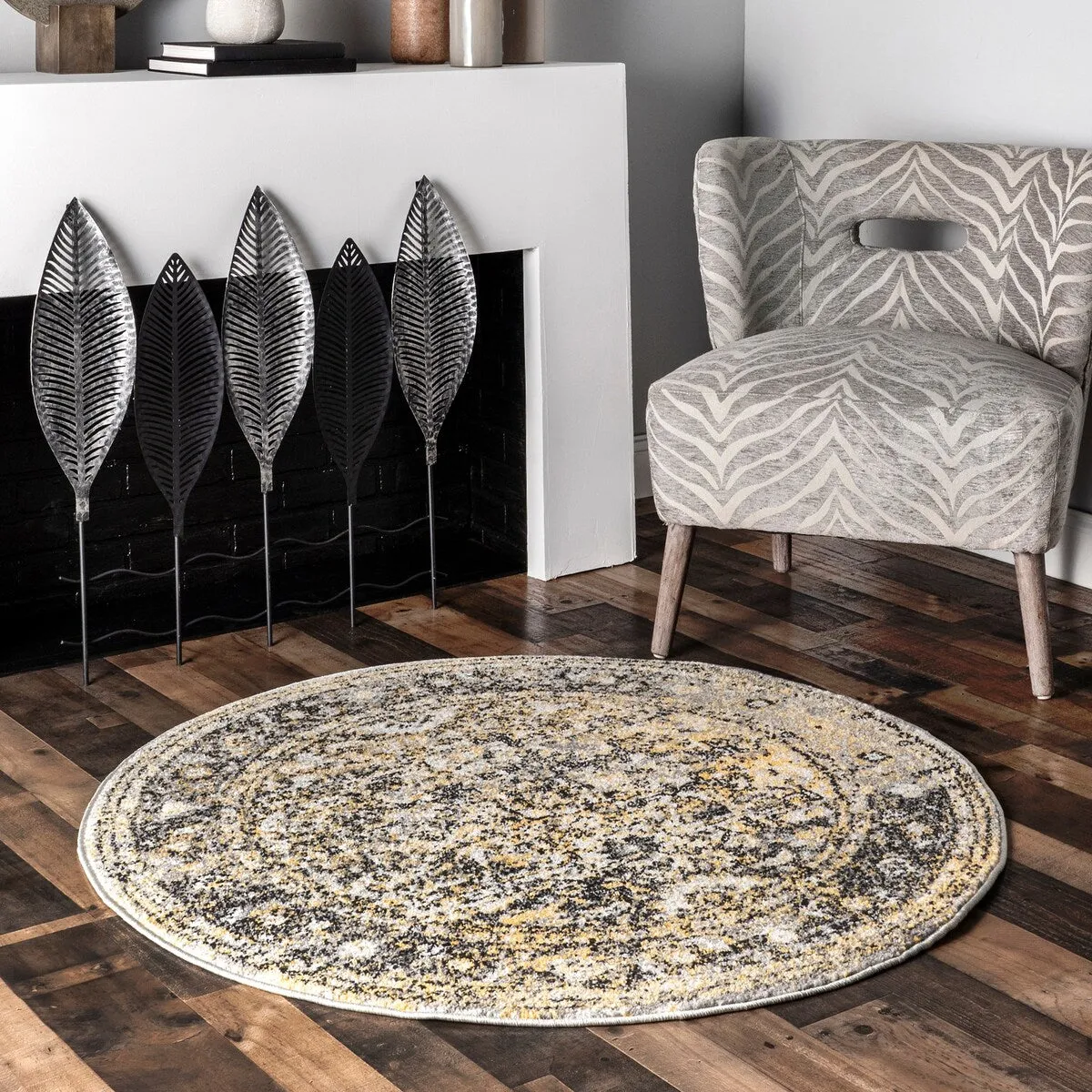 Nuloom Distressed Vintage Faded Floral Area Rug