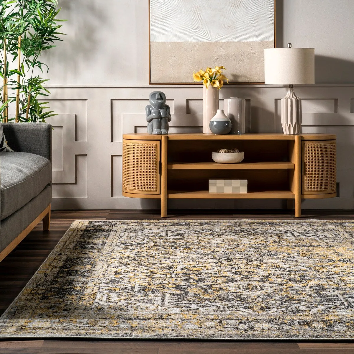 Nuloom Distressed Vintage Faded Floral Area Rug