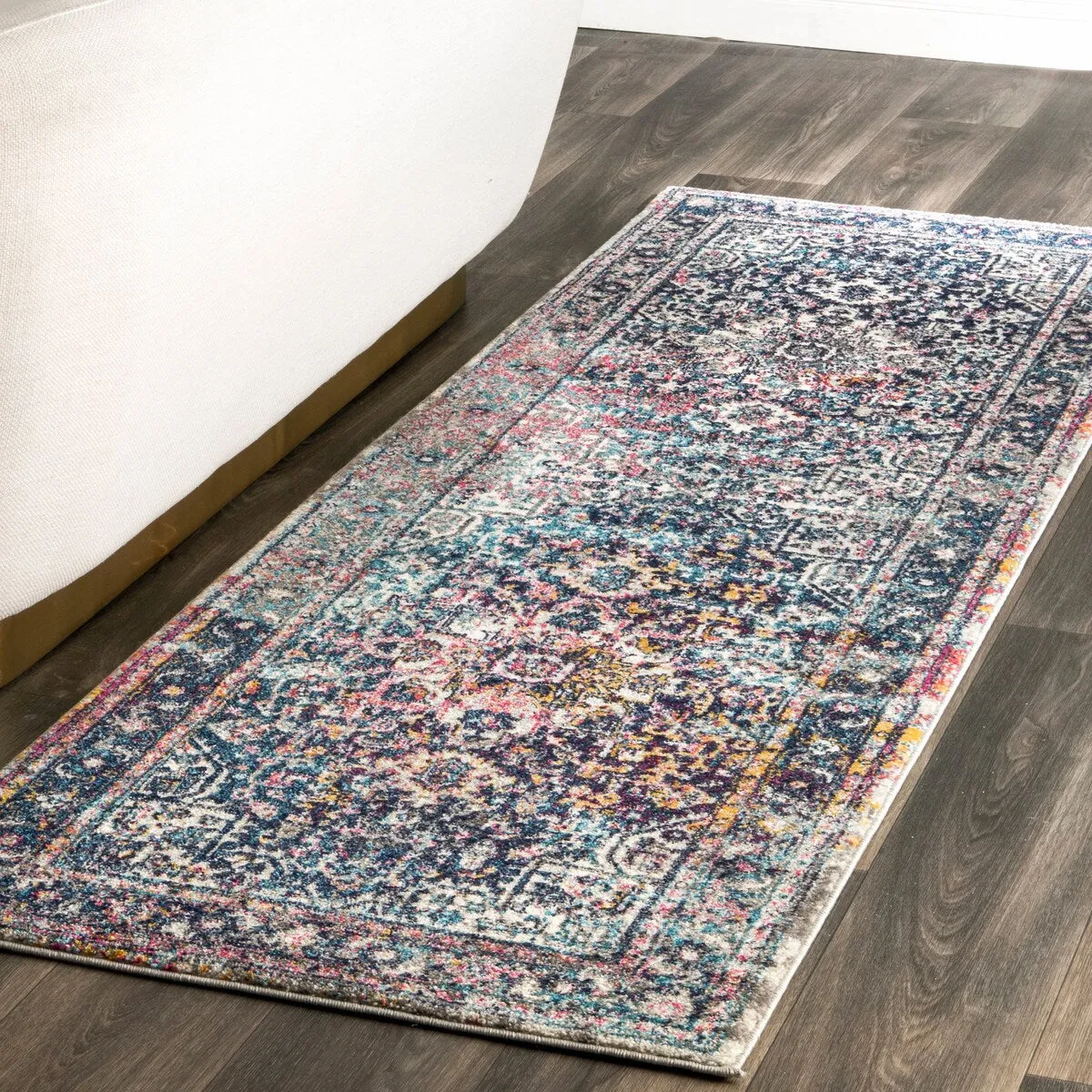 Nuloom Distressed Vintage Faded Floral Area Rug
