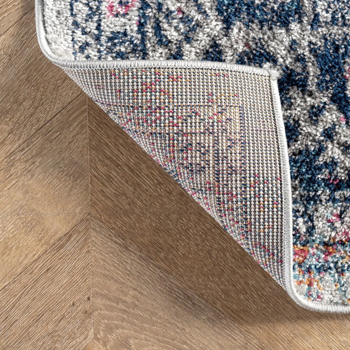 Nuloom Distressed Vintage Faded Floral Area Rug