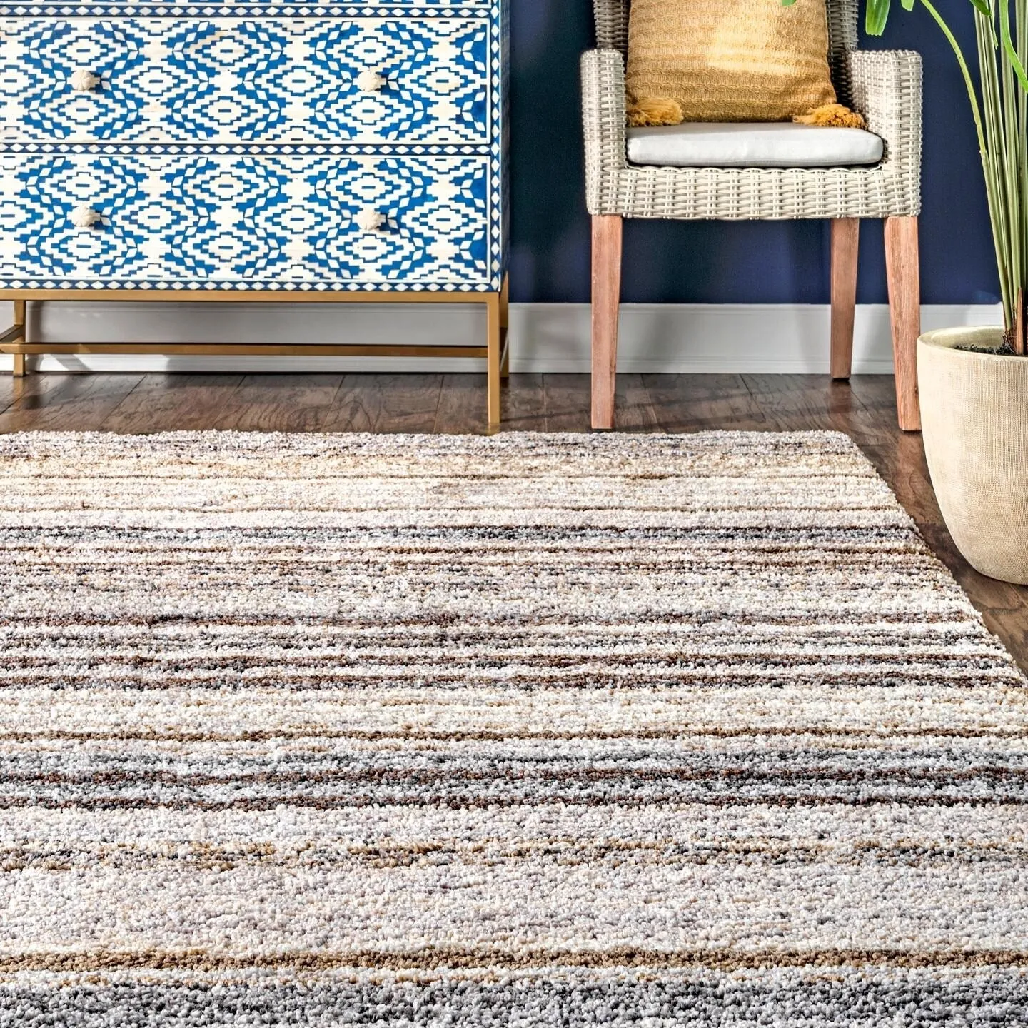Nuloom Drey Striped Shag Area Rug