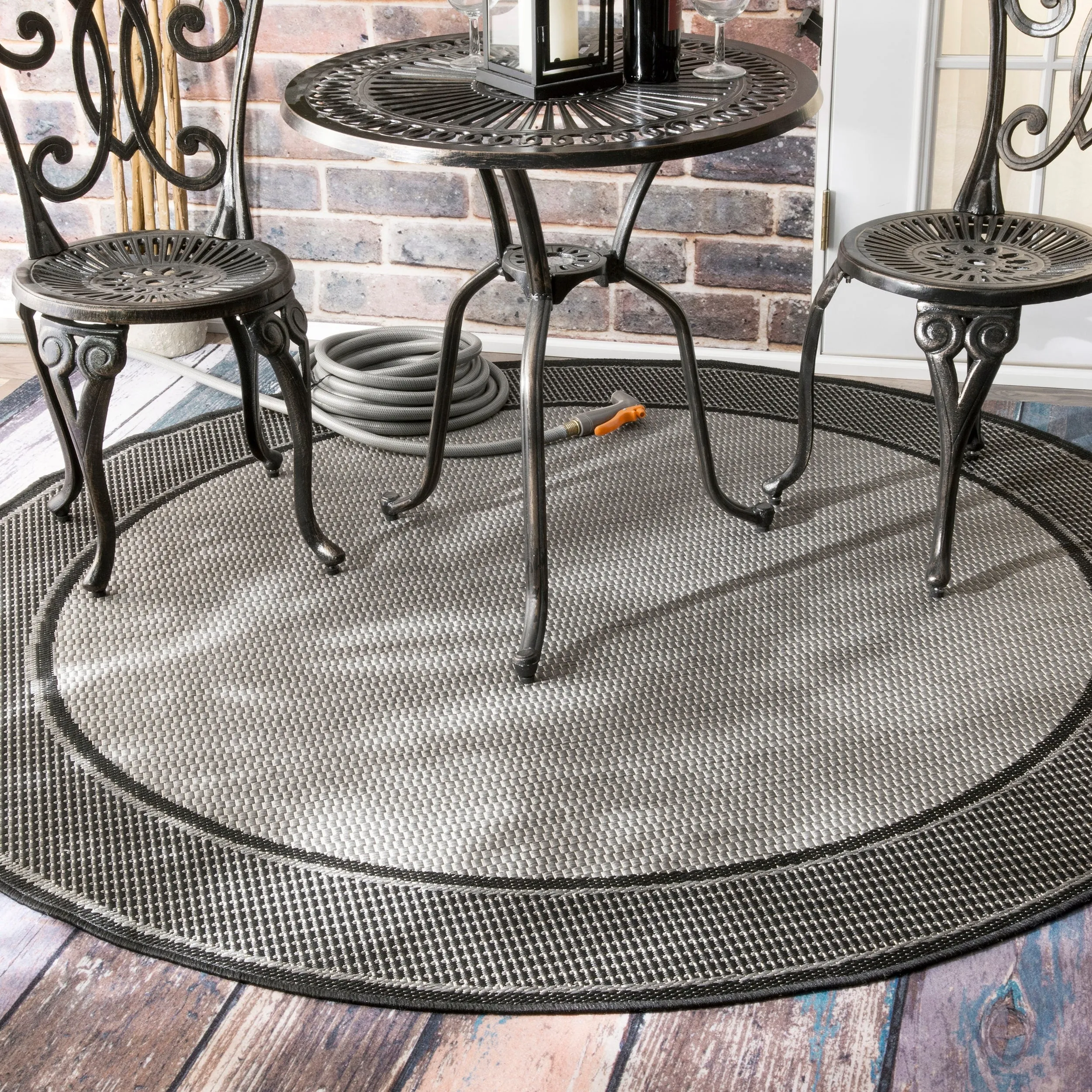 Nuloom Elizabeth Classic Bordered Indoor/Outdoor Area Rug
