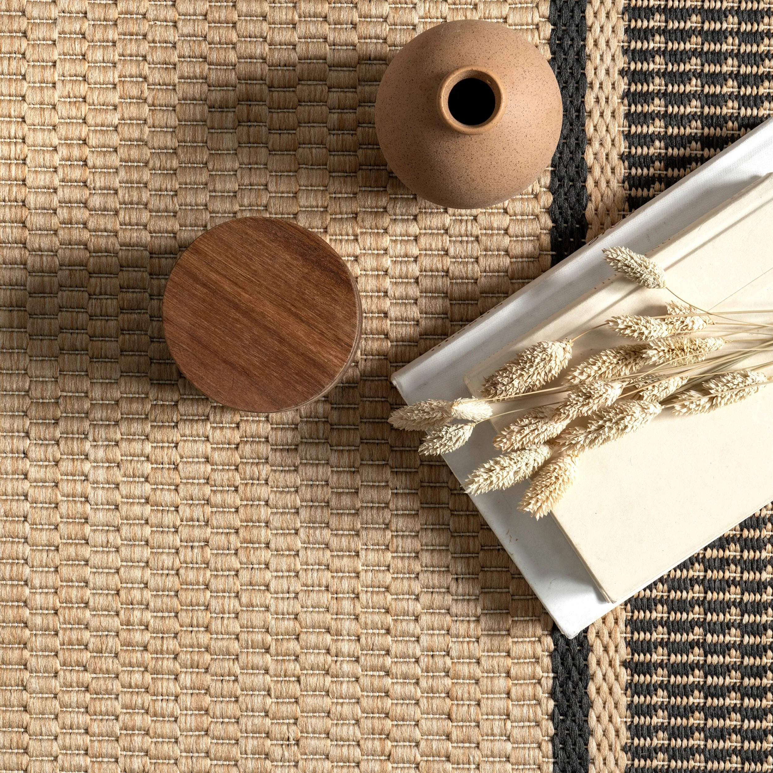 Nuloom Elizabeth Classic Bordered Indoor/Outdoor Area Rug