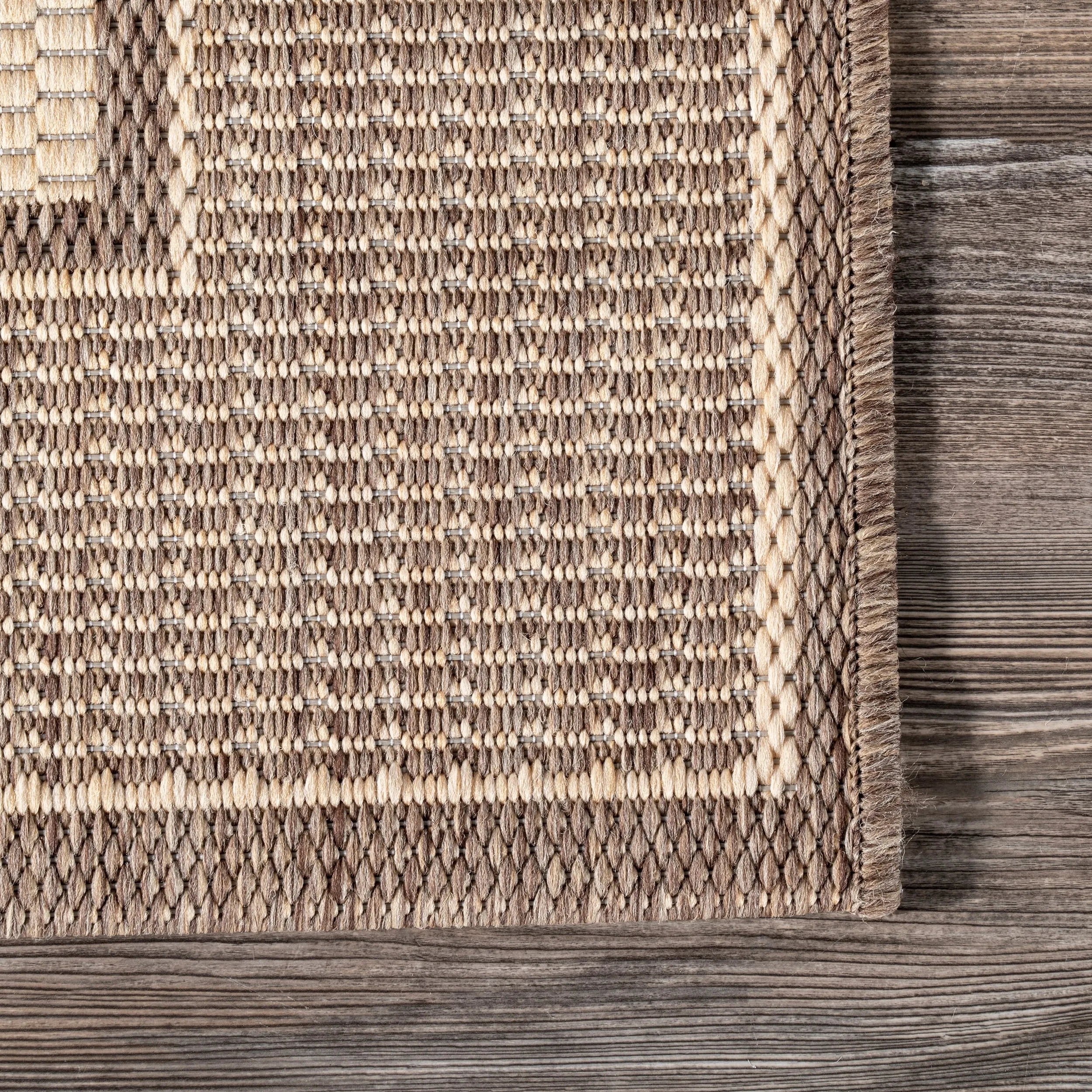 Nuloom Elizabeth Classic Bordered Indoor/Outdoor Area Rug