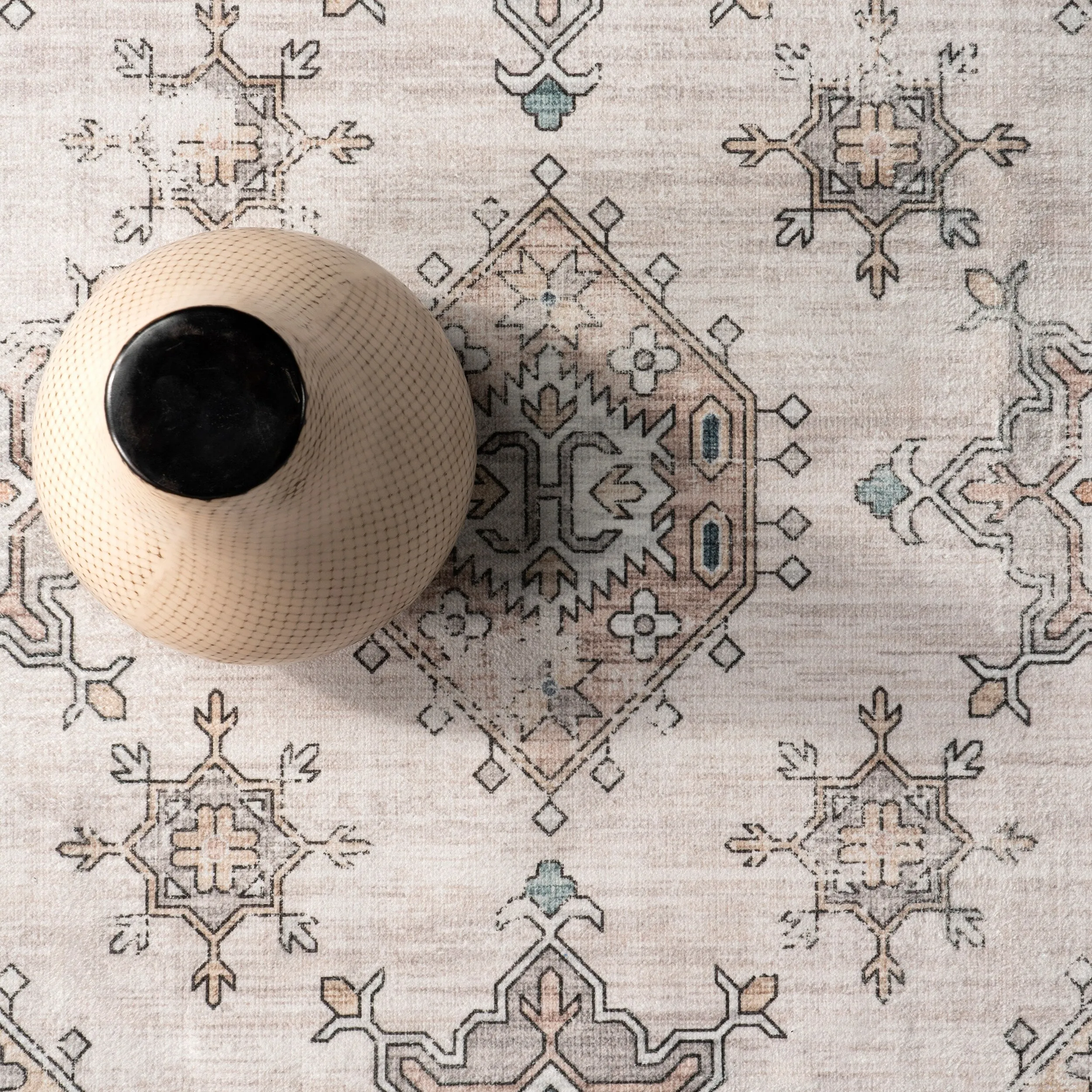 Nuloom Finley SpinClean Machine Washable Vintage Distressed Area Rug