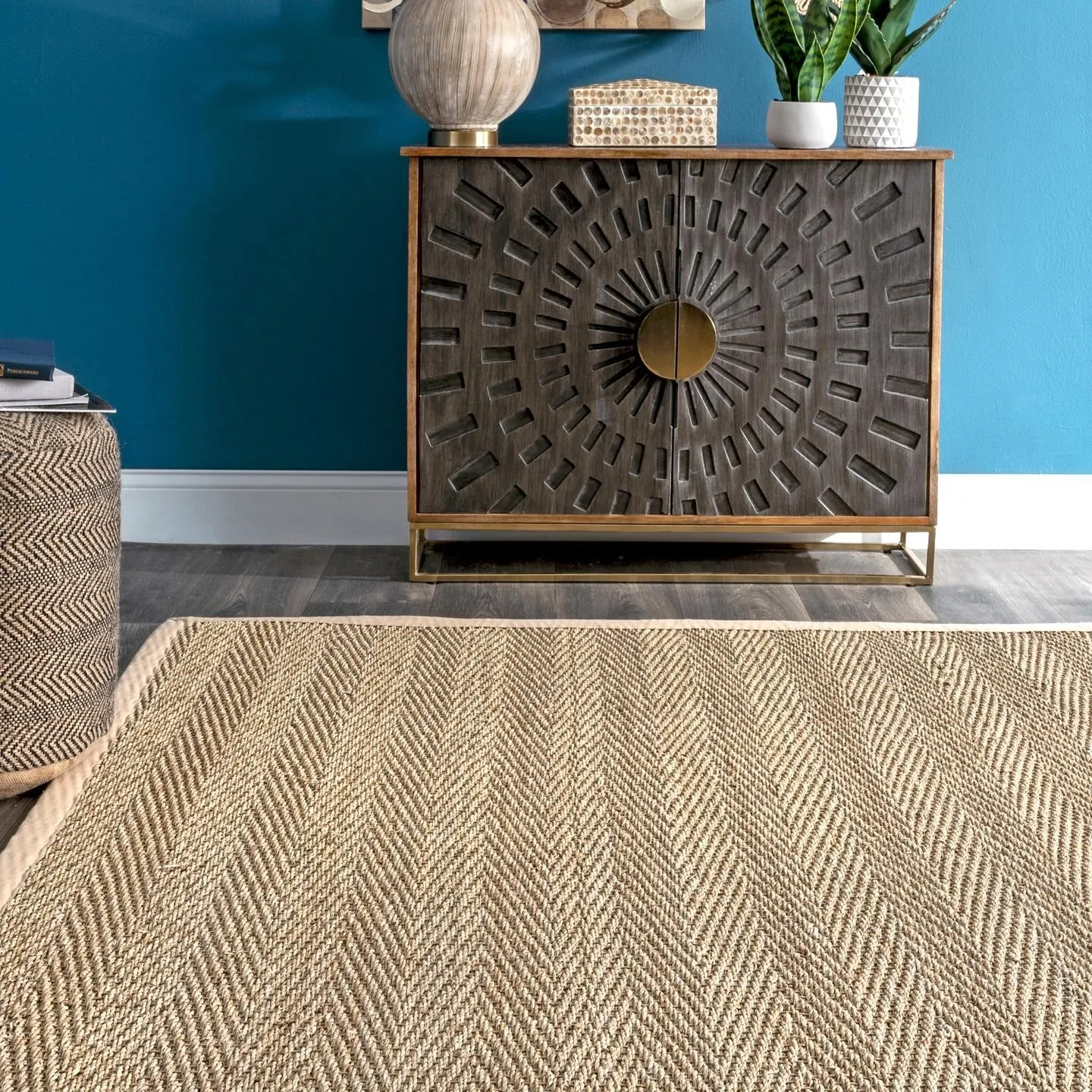 Nuloom Geometric Natural Fiber Seagrass Chevron Area Rug