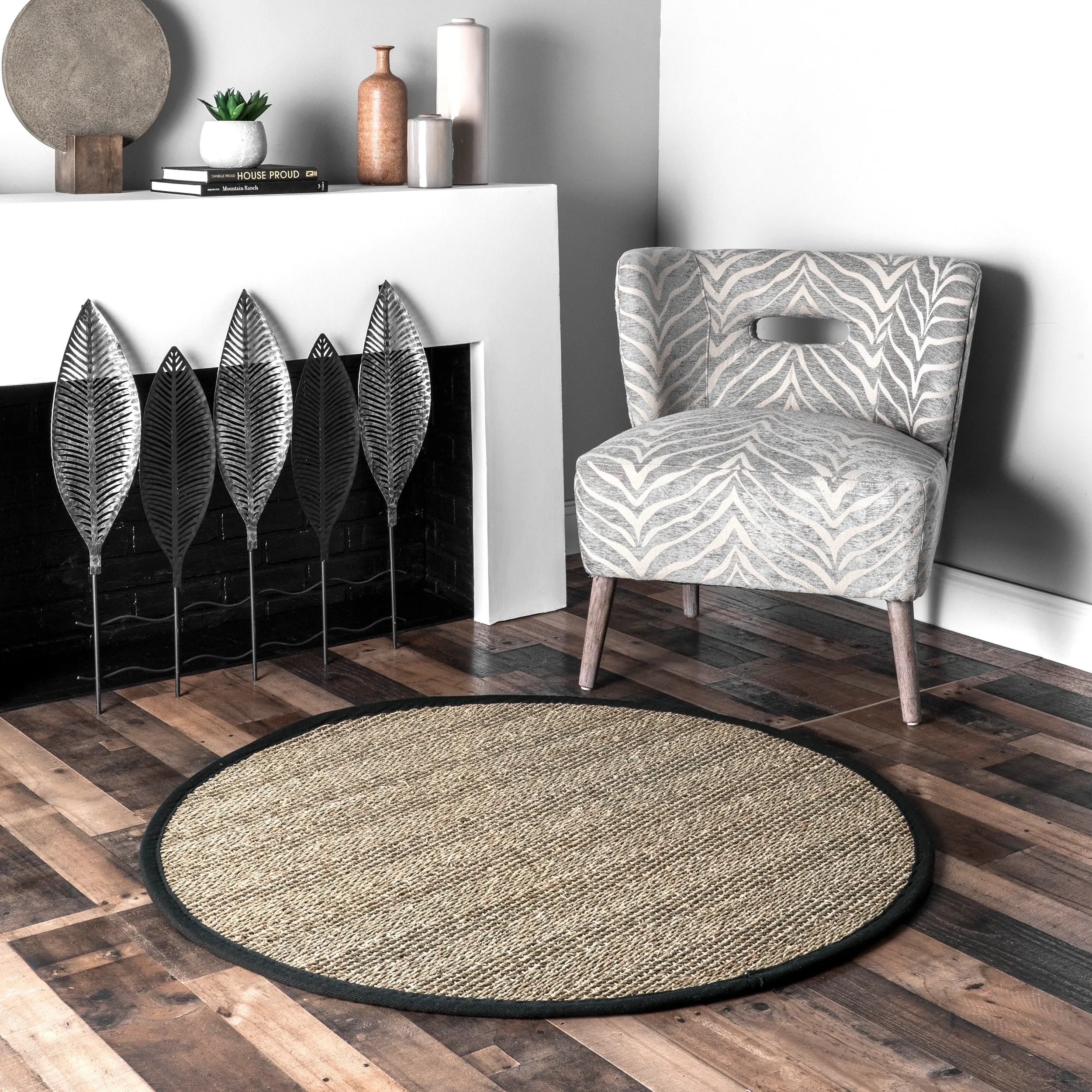 Nuloom Geometric Natural Fiber Seagrass Chevron Area Rug