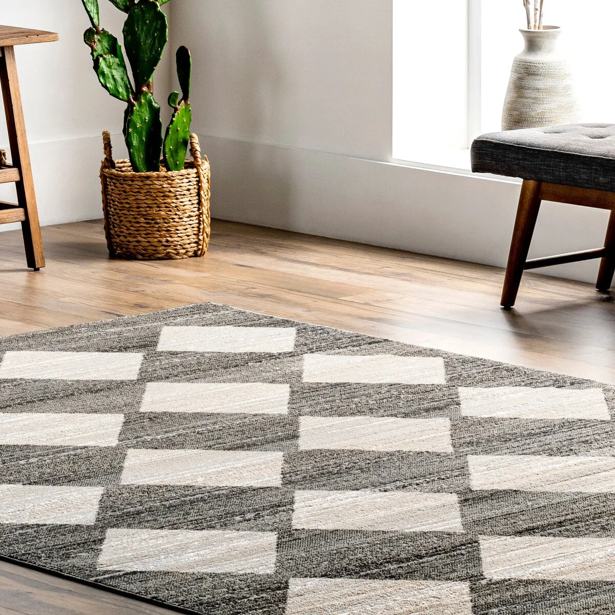 Nuloom Gianna Contemporary Geometric Checker Tile Area Rug