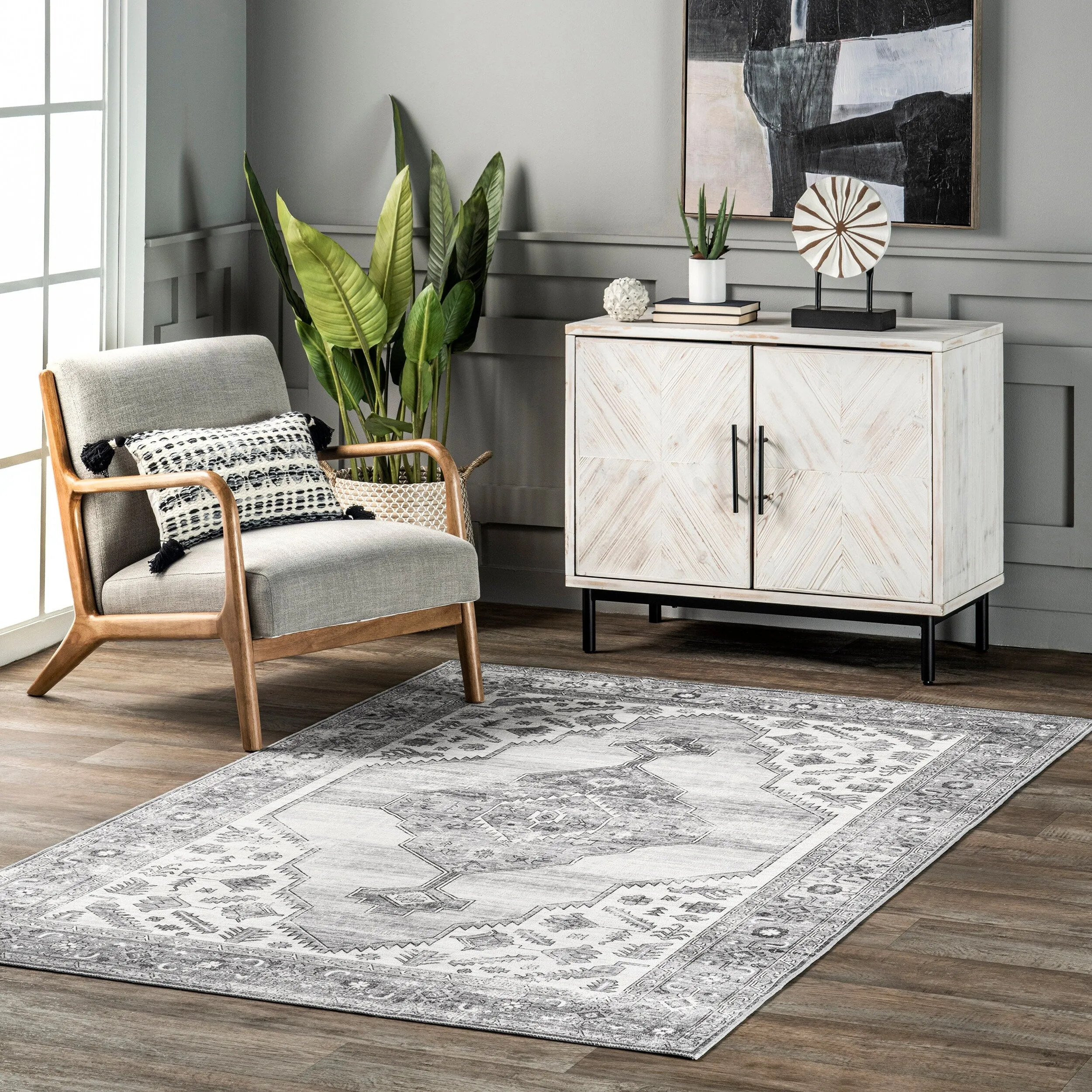 Nuloom Gracie SpinClean Distressed Medallion Machine Washable Area Rug