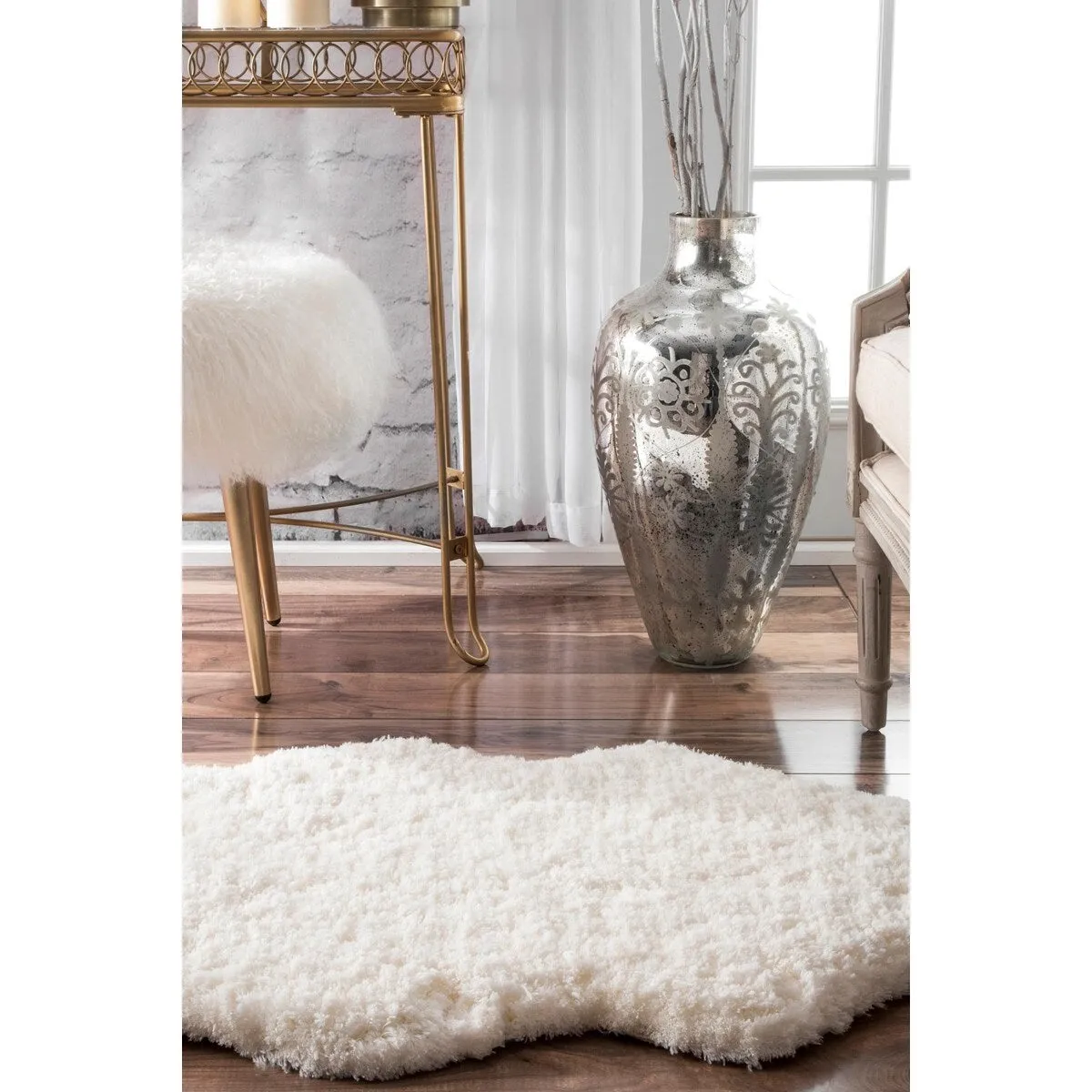 Nuloom Hand Tufted Double Pelt Faux Sheepskin Area Rug