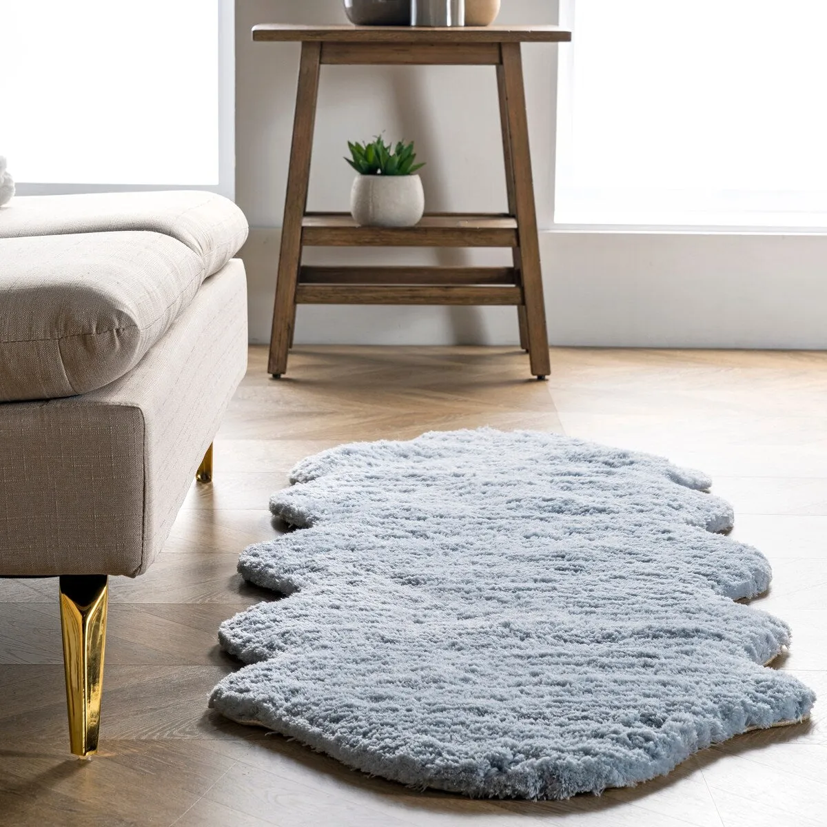 Nuloom Hand Tufted Double Pelt Faux Sheepskin Area Rug