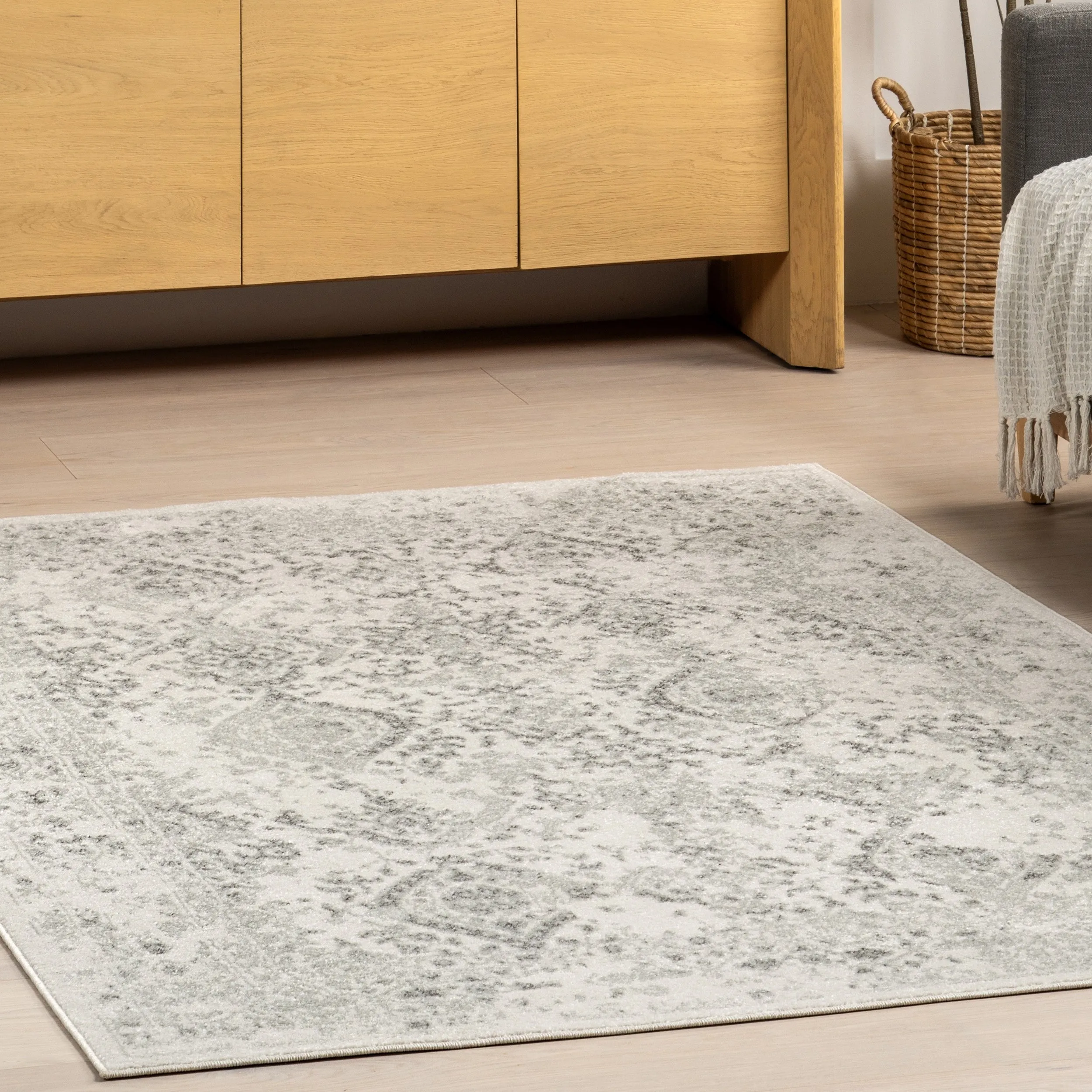 Nuloom Jacky Floral Vintage Area Rug