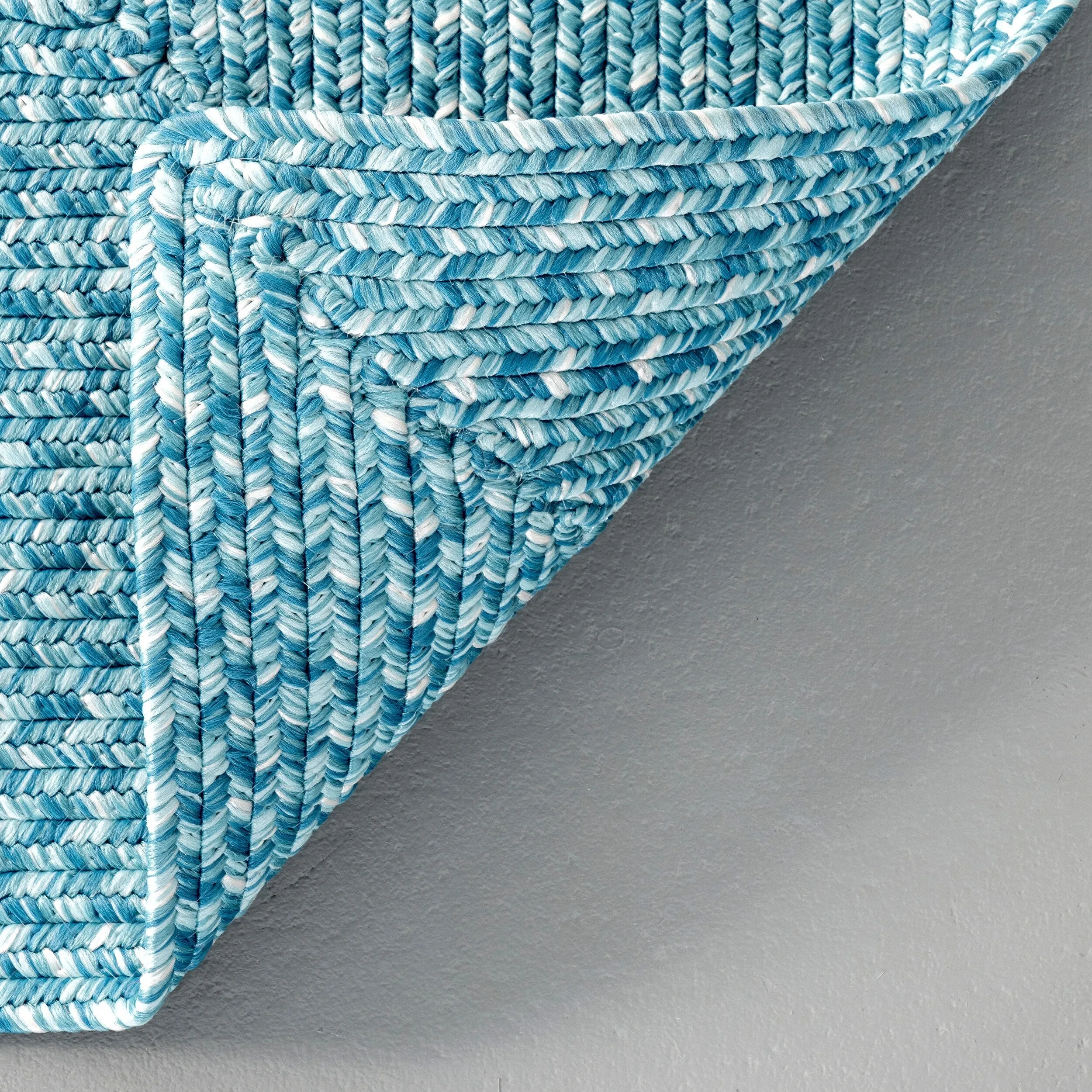 Nuloom Jayda Braided Ombre Indoor/Outdoor Area Rug
