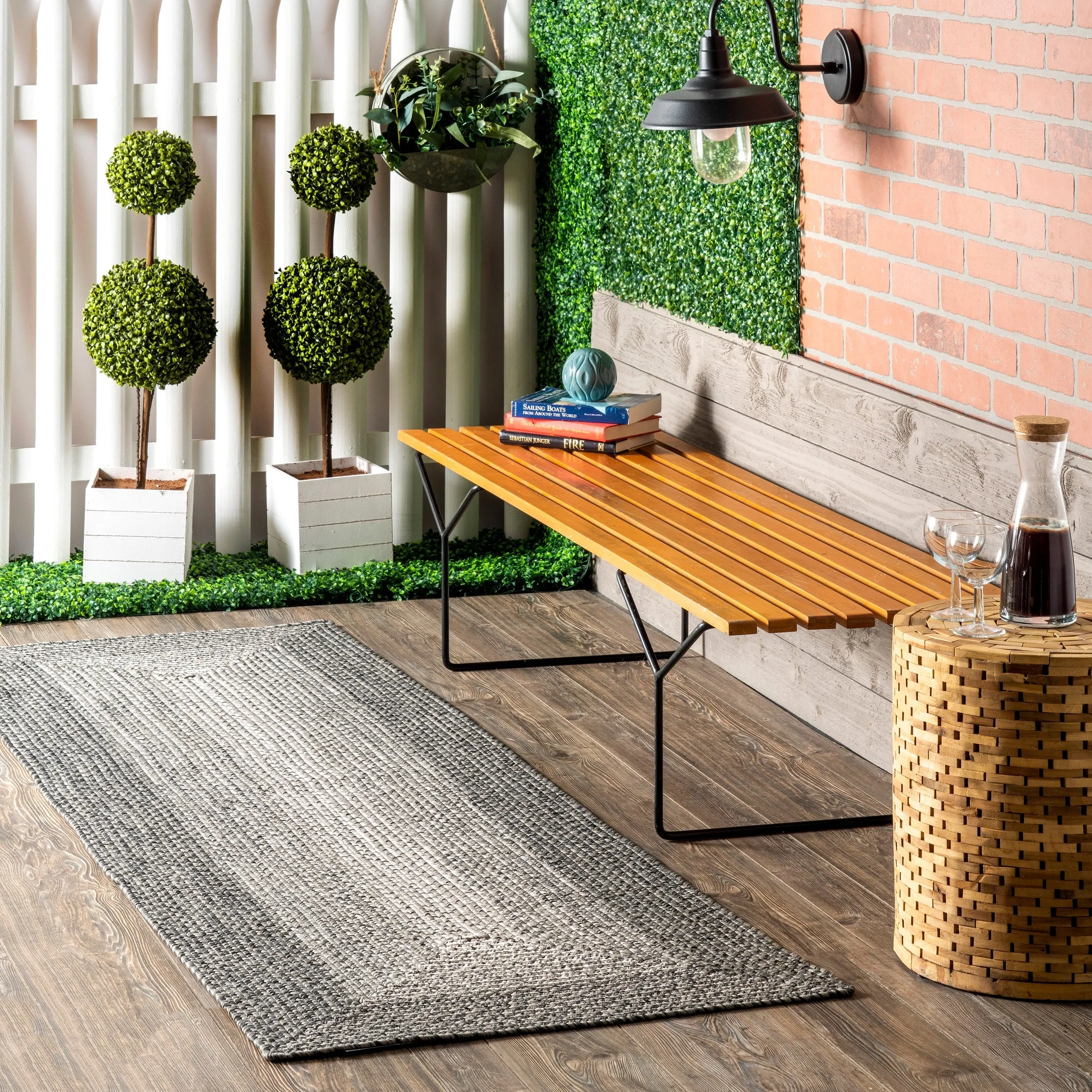 Nuloom Jayda Braided Ombre Indoor/Outdoor Area Rug