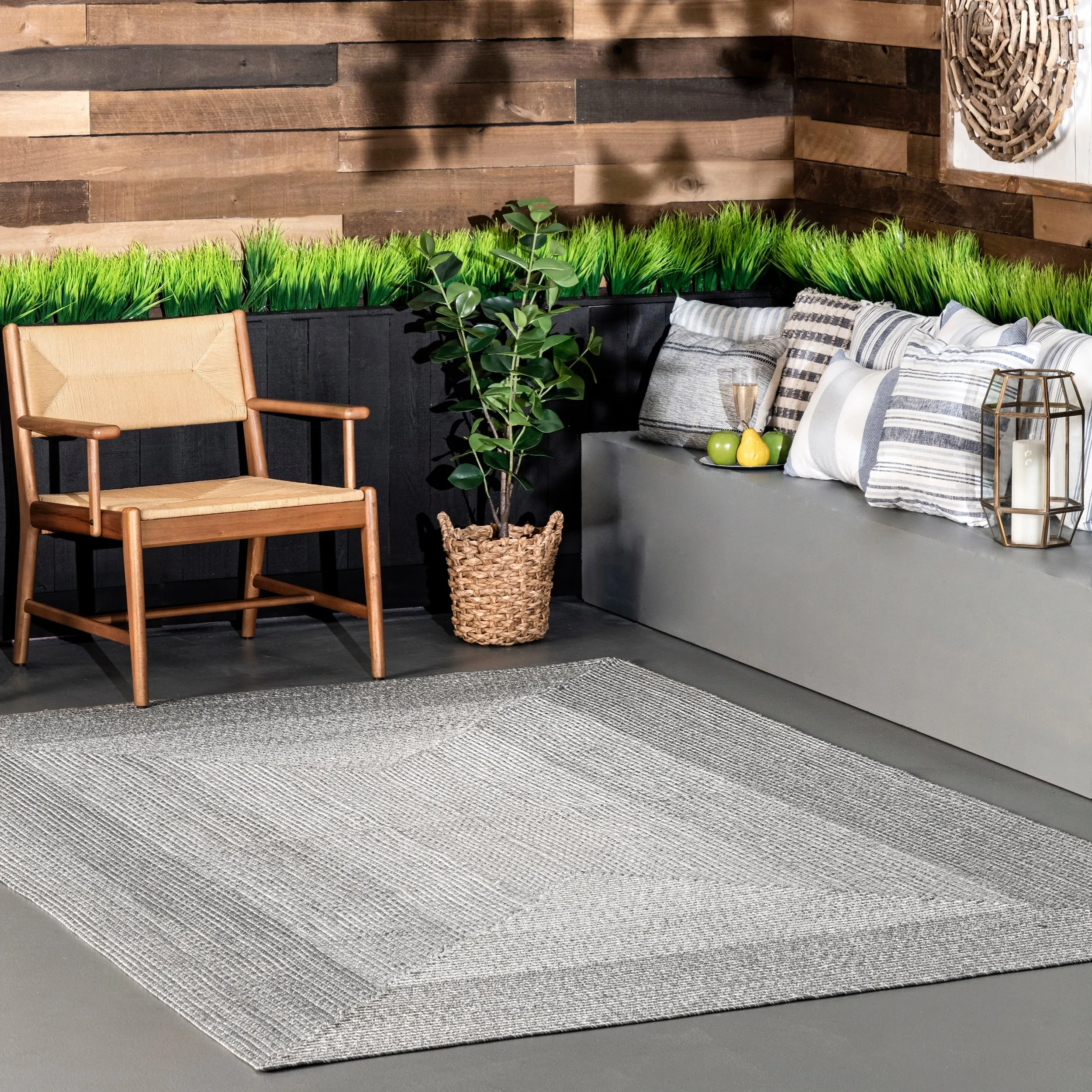 Nuloom Jayda Braided Ombre Indoor/Outdoor Area Rug