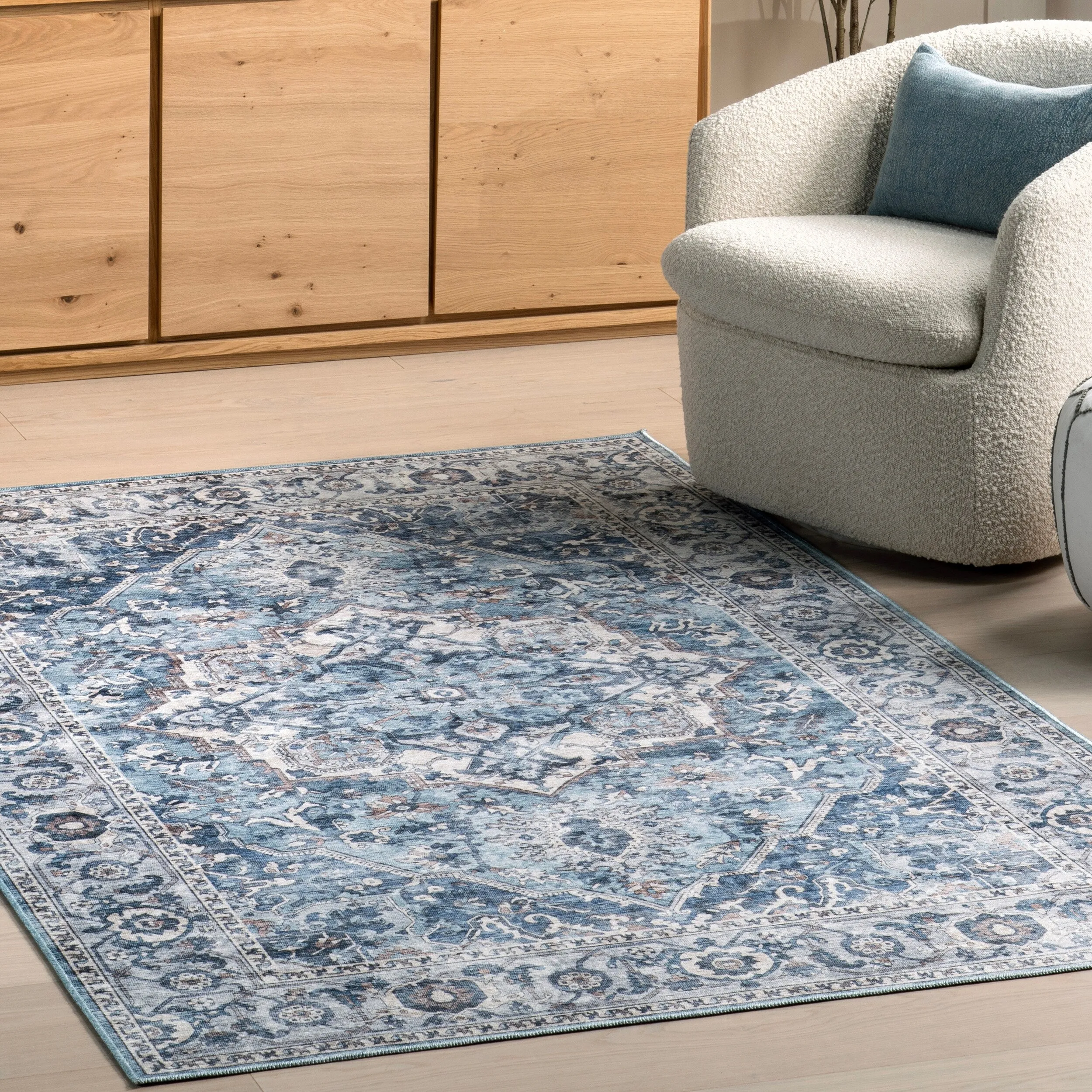 Nuloom Joslyn SpinClean Traditional Floral Machine Washable Area Rug