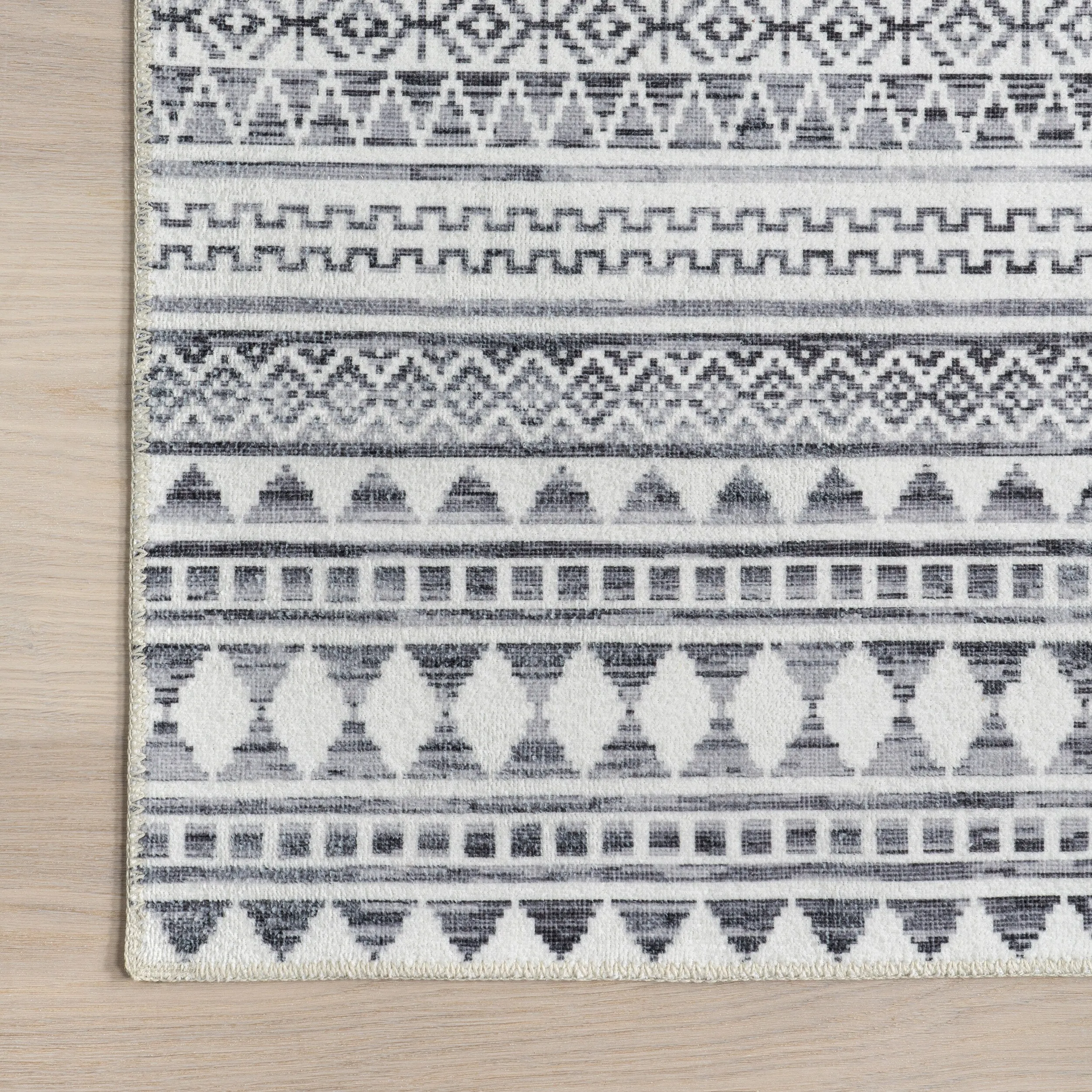 Nuloom Kira SpinClean Machine Washable Tribal Geometric Area Rug