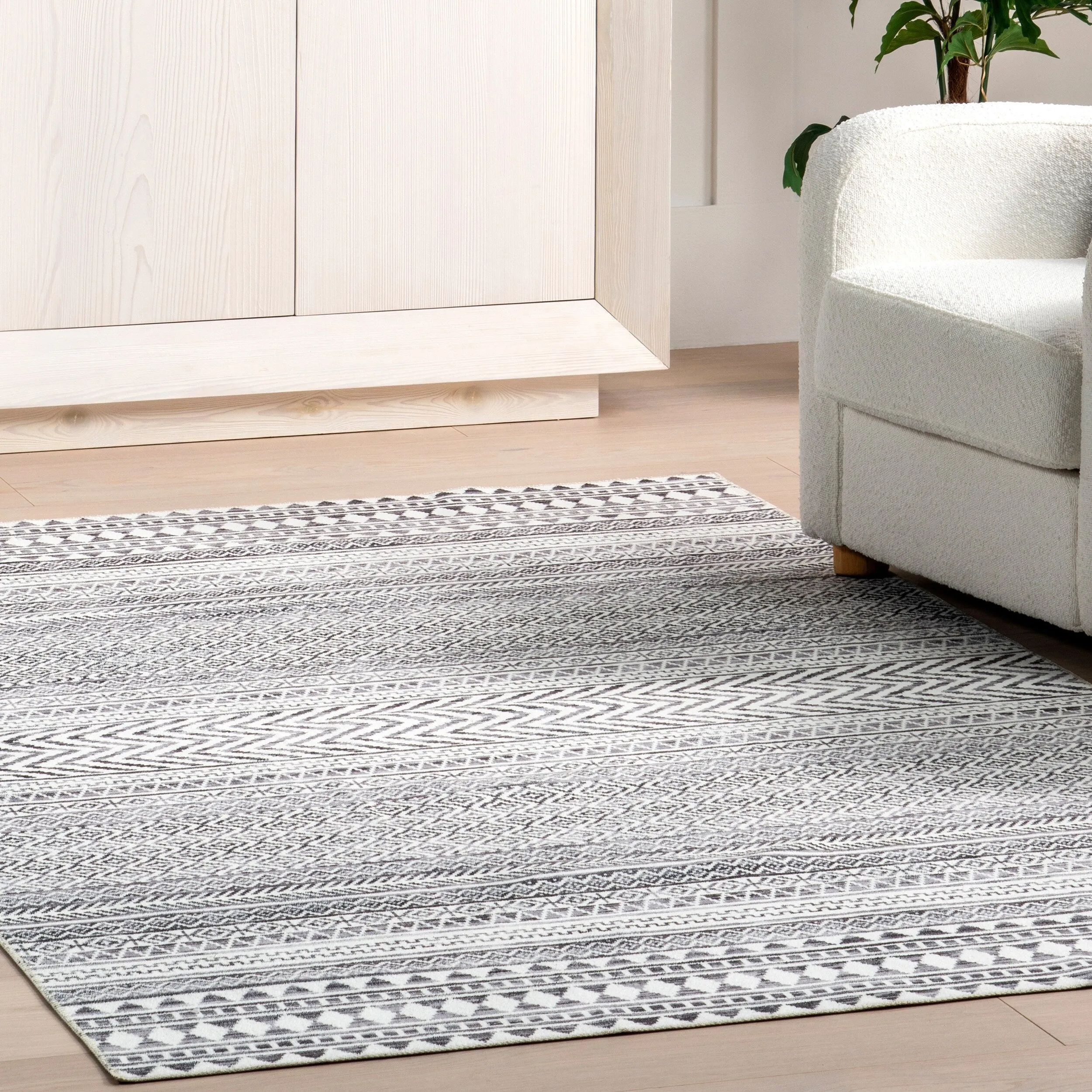 Nuloom Kira SpinClean Machine Washable Tribal Geometric Area Rug